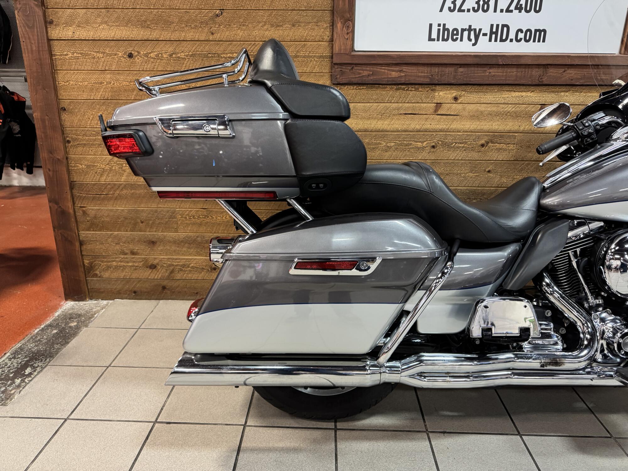 2014 Harley-Davidson® Ultra Limited Charcoal Pearl FLHTK, photo 5