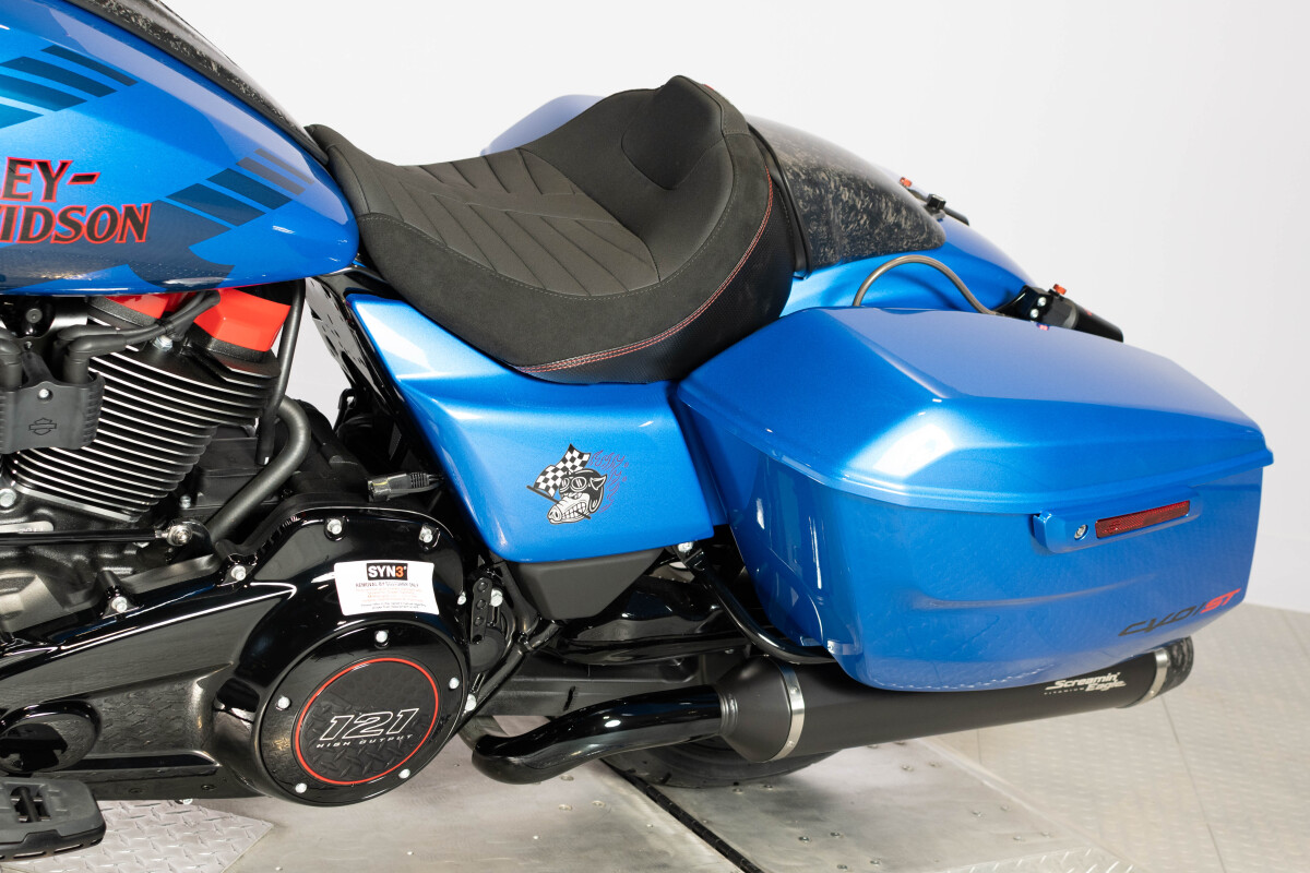 2026 Harley-Davidson® CVO Road Glide ST FLTRXSTSE, photo 13
