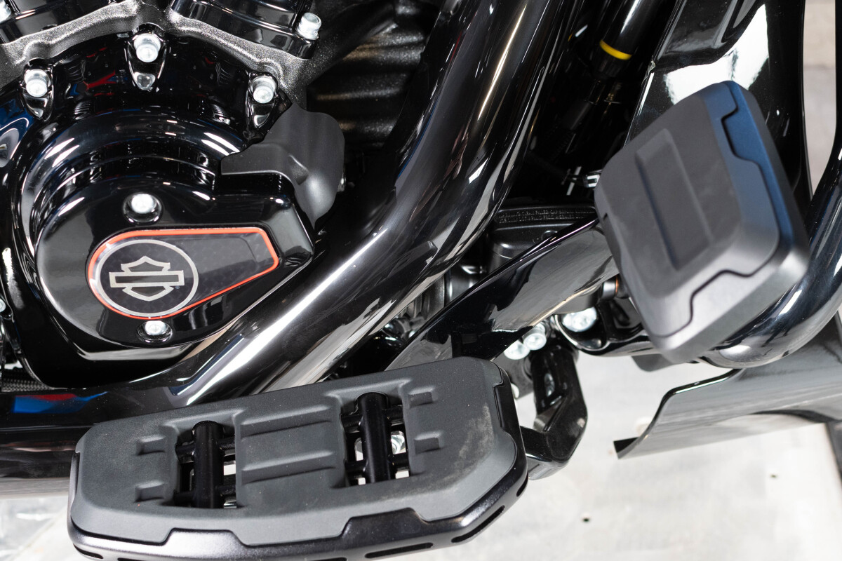 2026 Harley-Davidson® CVO Road Glide ST FLTRXSTSE, photo 7