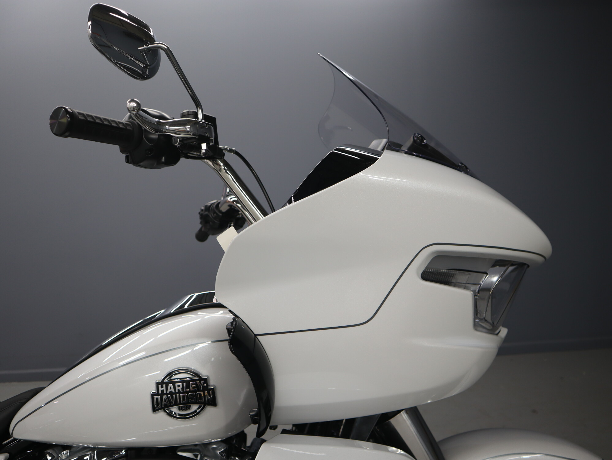 2026 Harley-Davidson® Road Glide Limited FLTRXL, photo 14