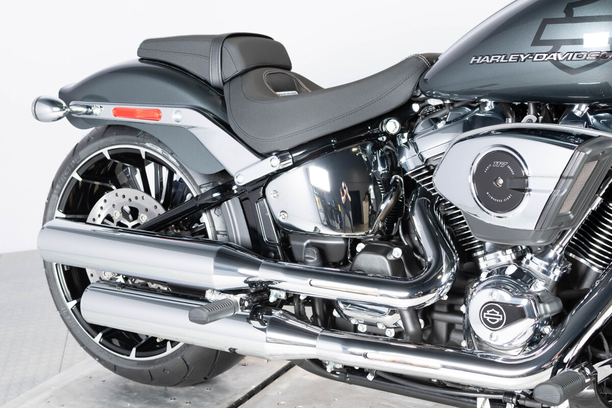 2026 Harley-Davidson® Breakout™ FXBR, photo 17
