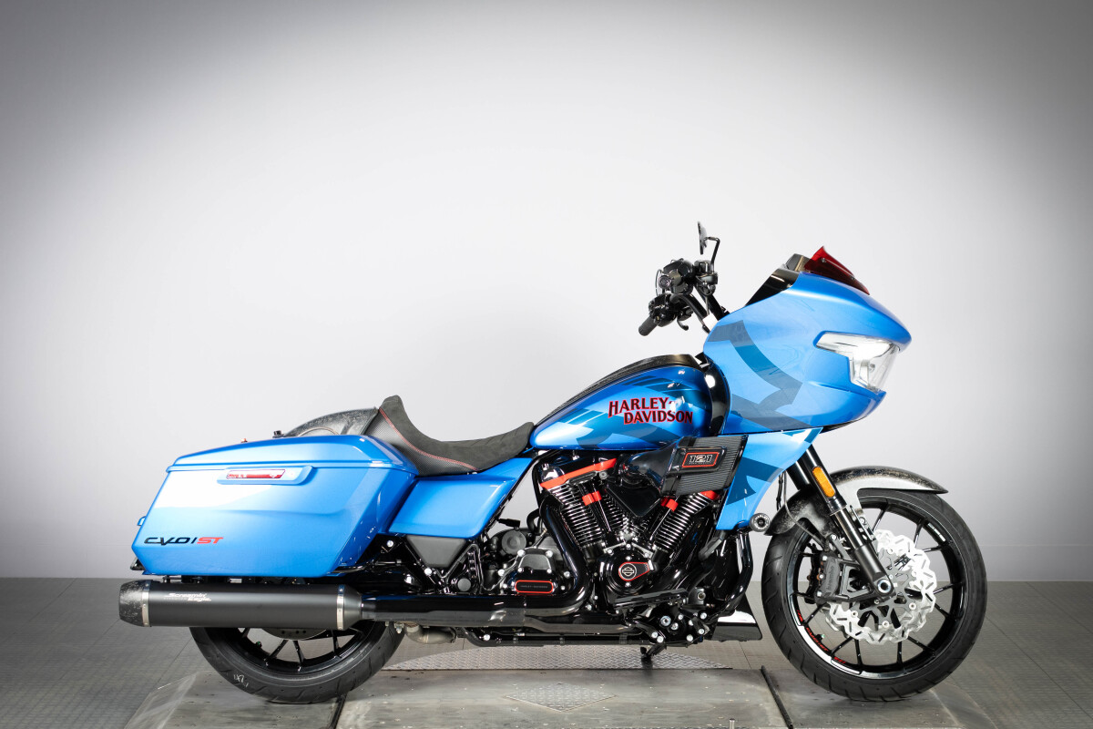 2026 Harley-Davidson® CVO Road Glide ST FLTRXSTSE