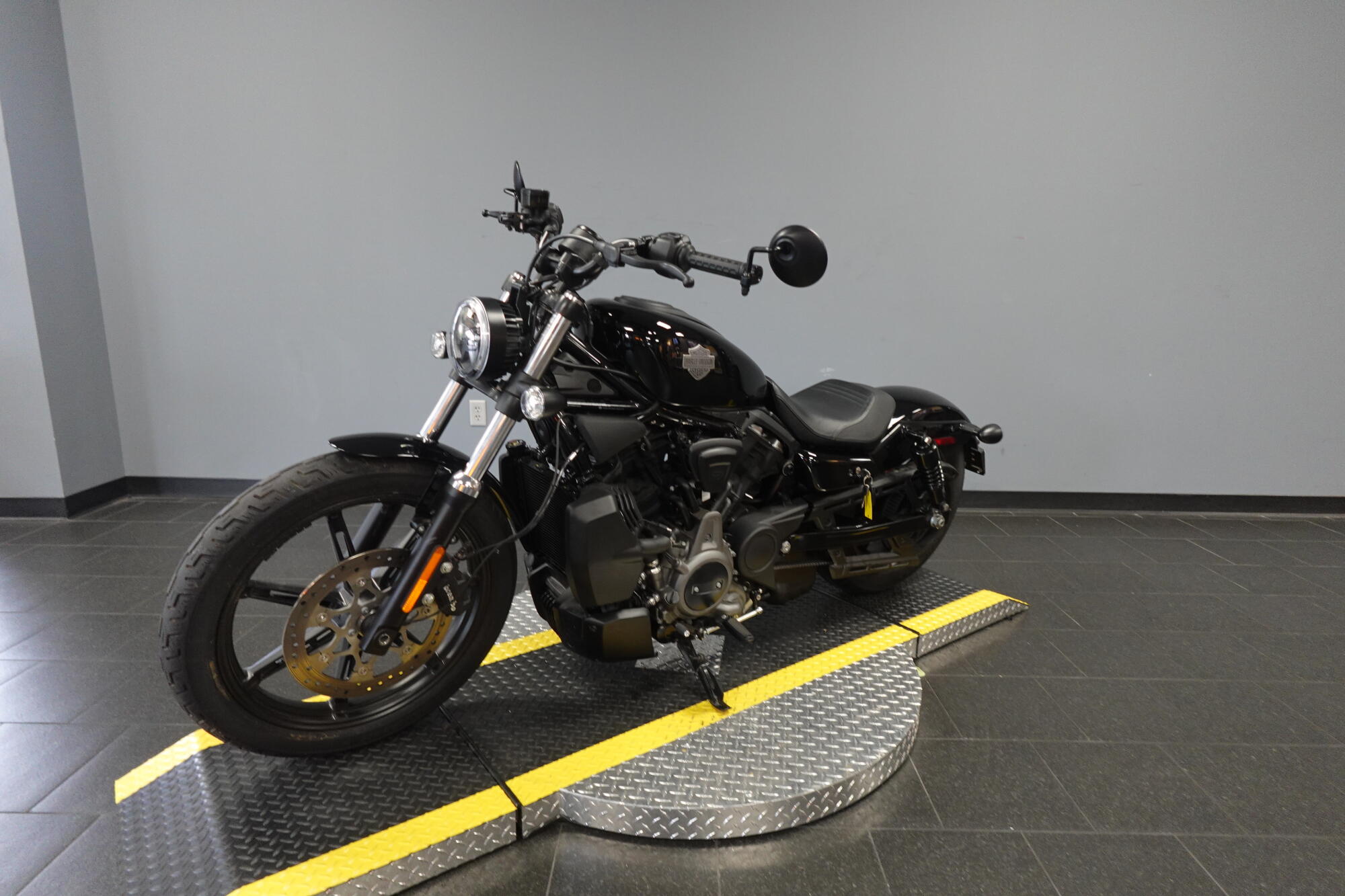 2024 Harley-Davidson® Nightster™ RH975, photo 4