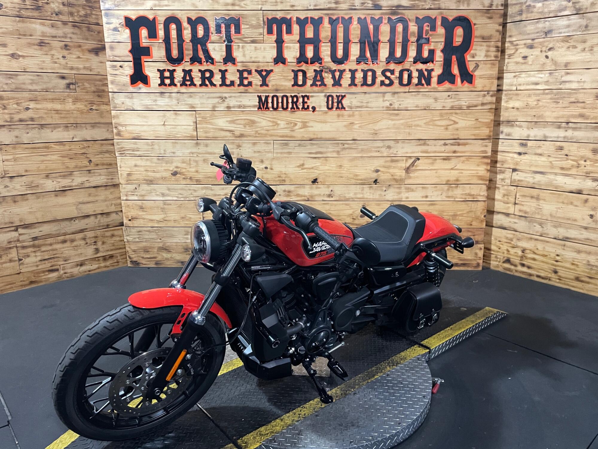 2026 Harley-Davidson® Nightster™ RH975, photo 7