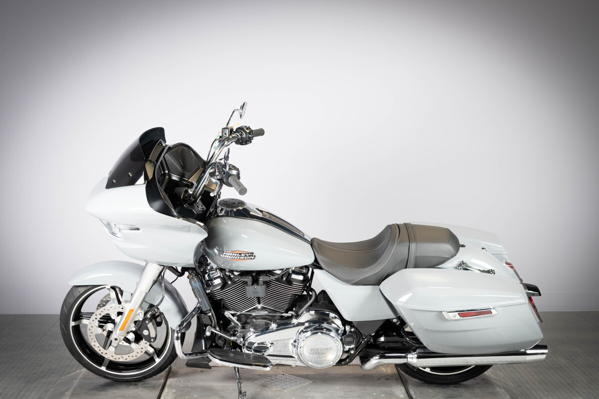 2026 Harley-Davidson® Road Glide™ FLTRX, photo 14