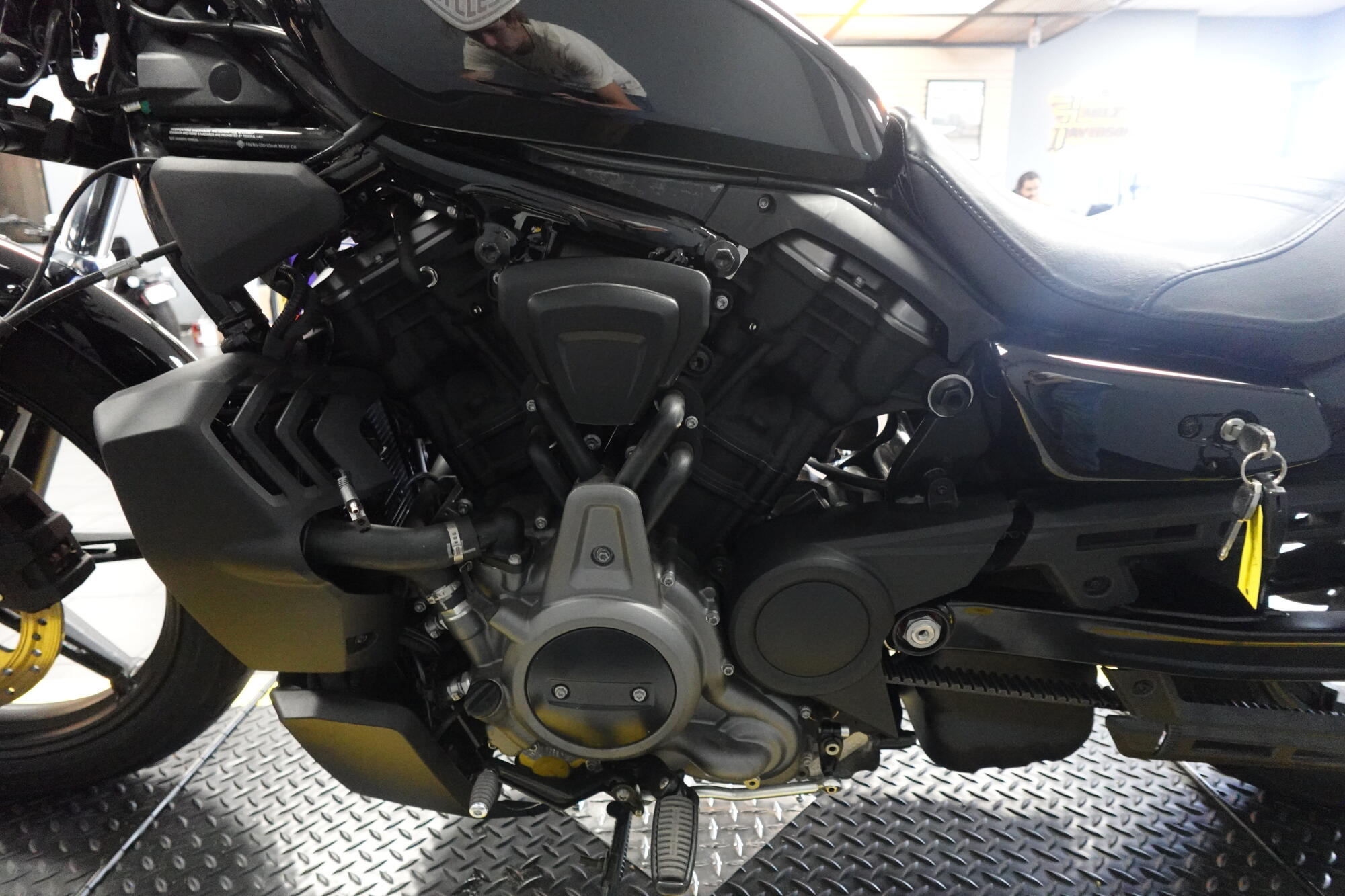 2024 Harley-Davidson® Nightster™ RH975, photo 13