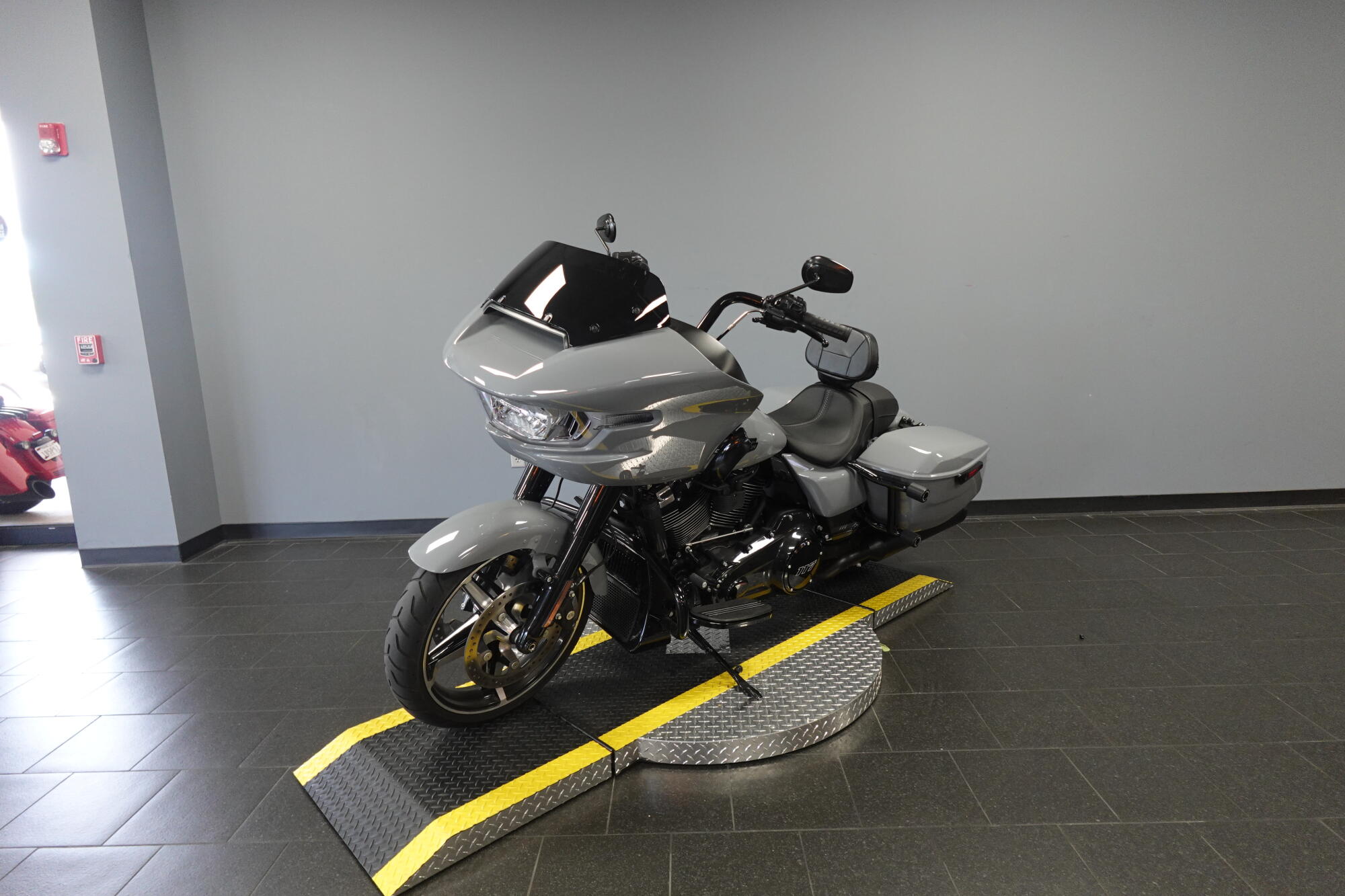 2026 Harley-Davidson® Road Glide® FLTRX, photo 4