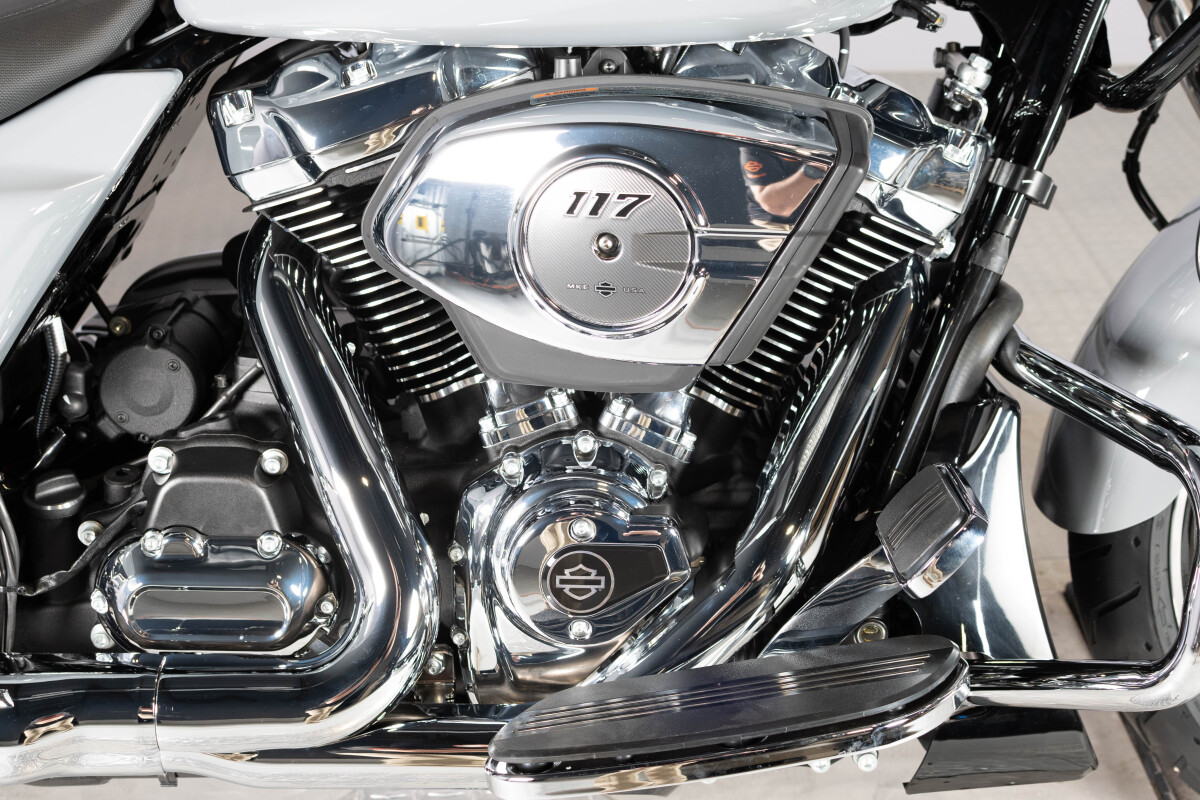 2026 Harley-Davidson® Road Glide™ FLTRX, photo 6