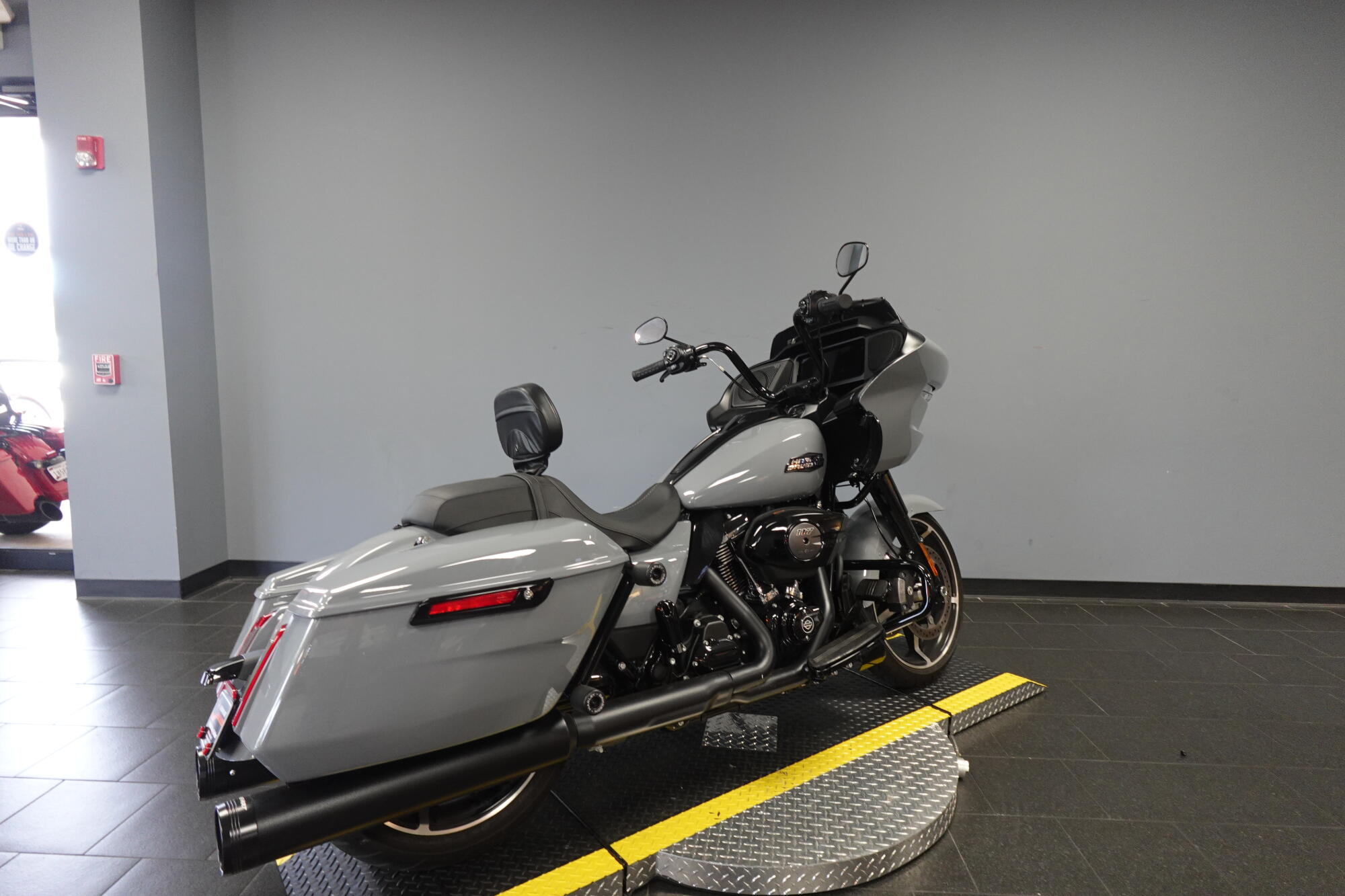 2026 Harley-Davidson® Road Glide® FLTRX, photo 8