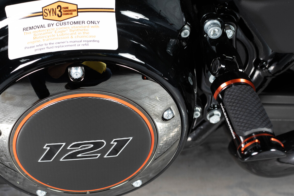 2025 Harley-Davidson® CVO™ Street Glide® FLHXSE, photo 29