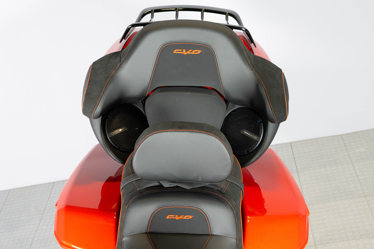 2026 Harley-Davidson® CVO Street Glide Limited FLHXLSE, photo 13