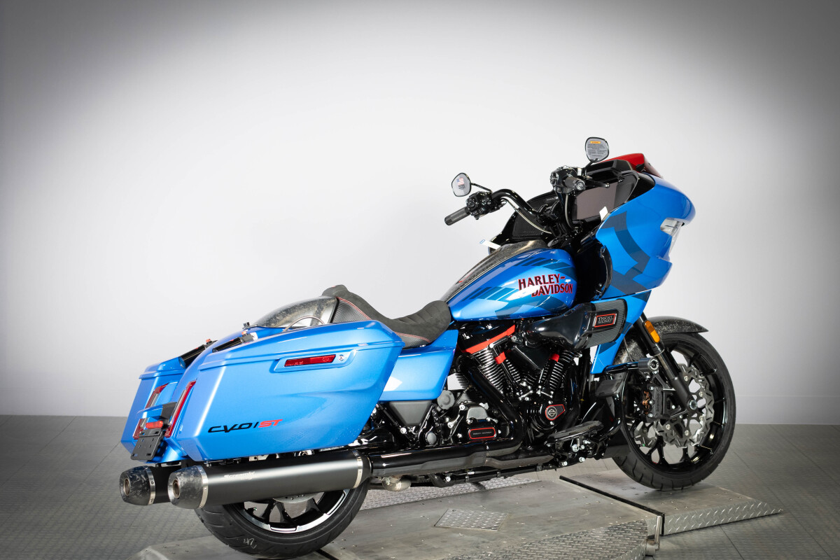 2026 Harley-Davidson® CVO Road Glide ST FLTRXSTSE, photo 40