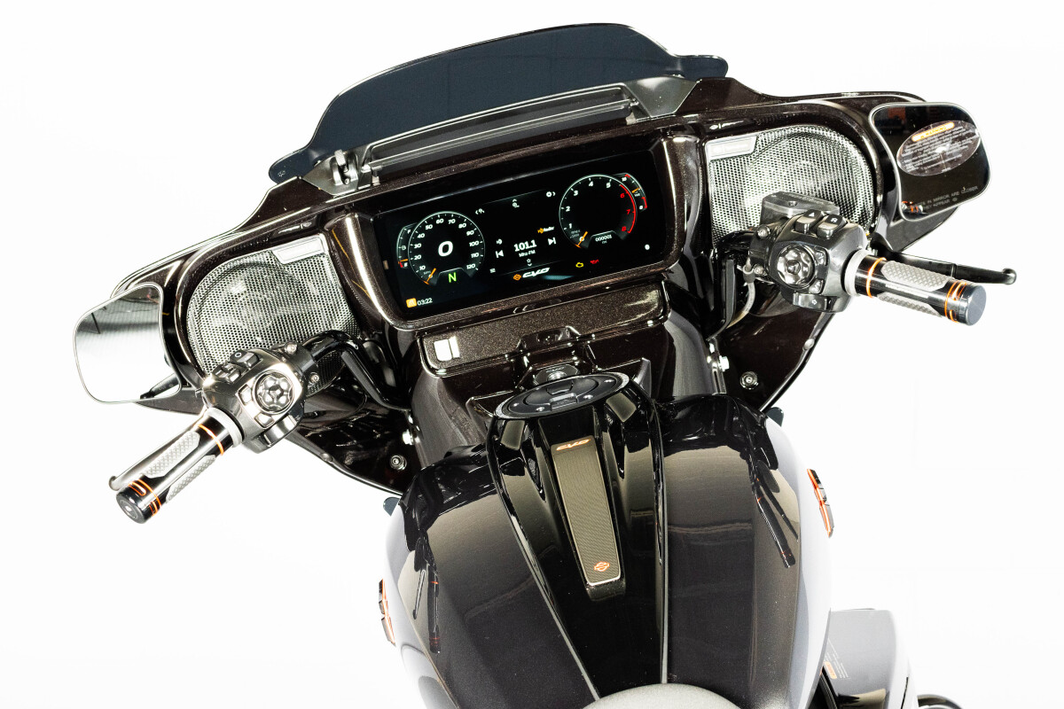 2025 Harley-Davidson® CVO™ Street Glide® FLHXSE, photo 34