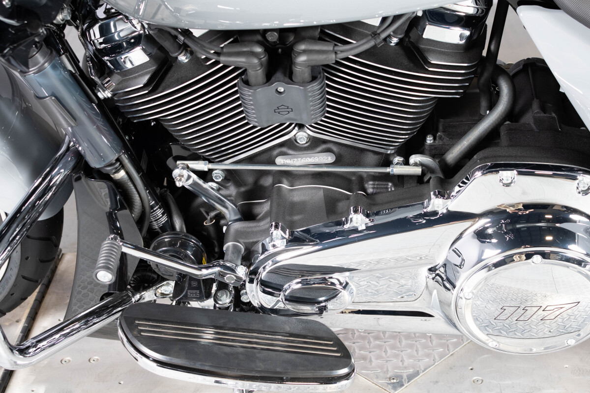 2026 Harley-Davidson® Road Glide™ FLTRX, photo 15