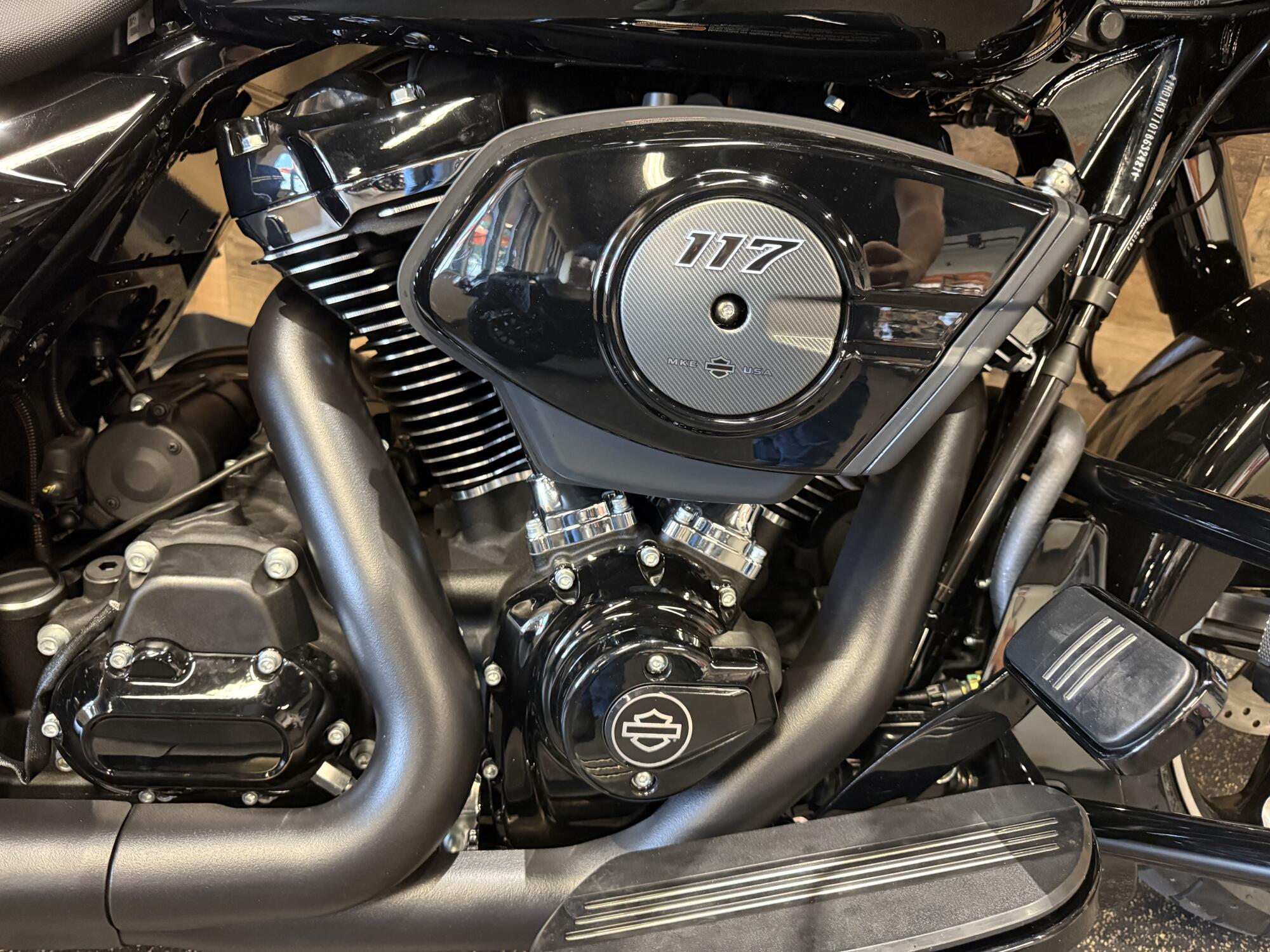 2026 Harley-Davidson® Street Glide® Vivid Black Black Trim FLHX, photo 7