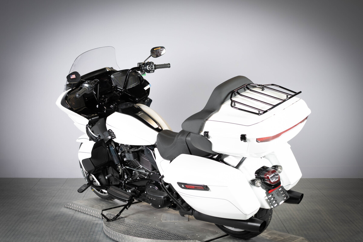 2026 Harley-Davidson® Road Glide Limited FLTRXL, photo 6
