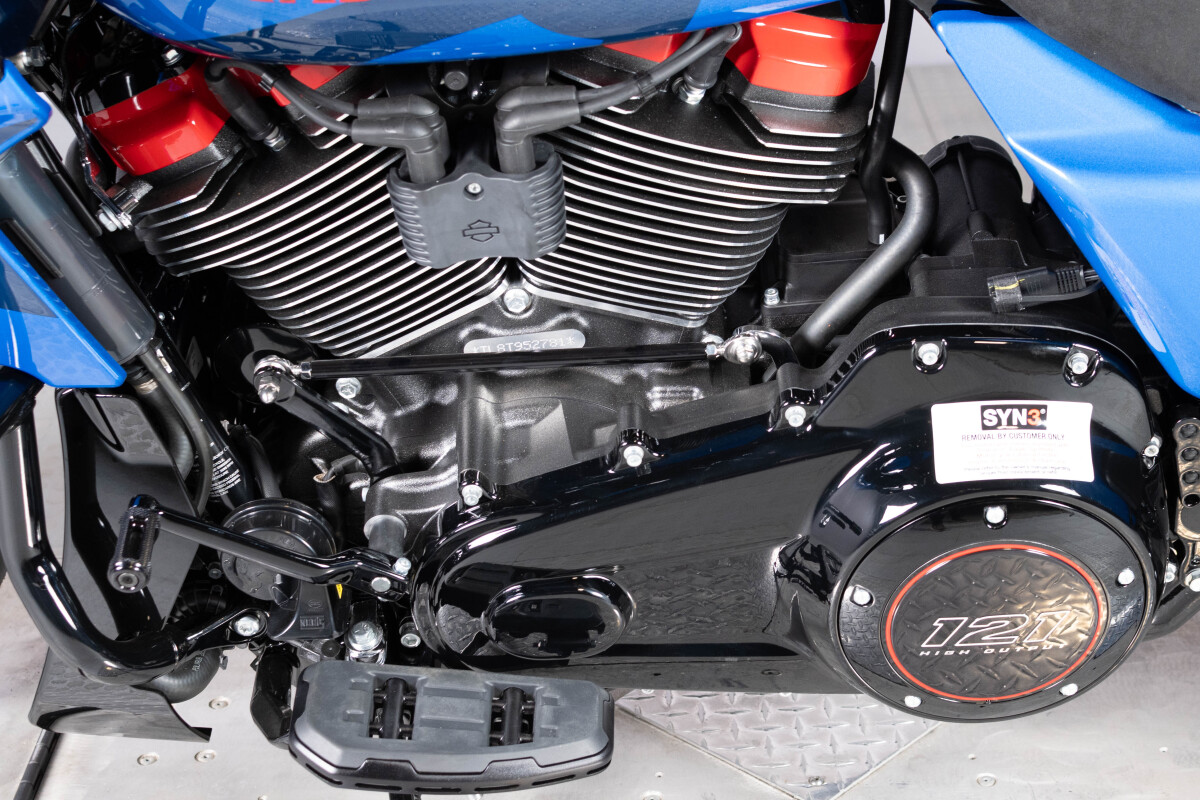 2026 Harley-Davidson® CVO Road Glide ST FLTRXSTSE, photo 17
