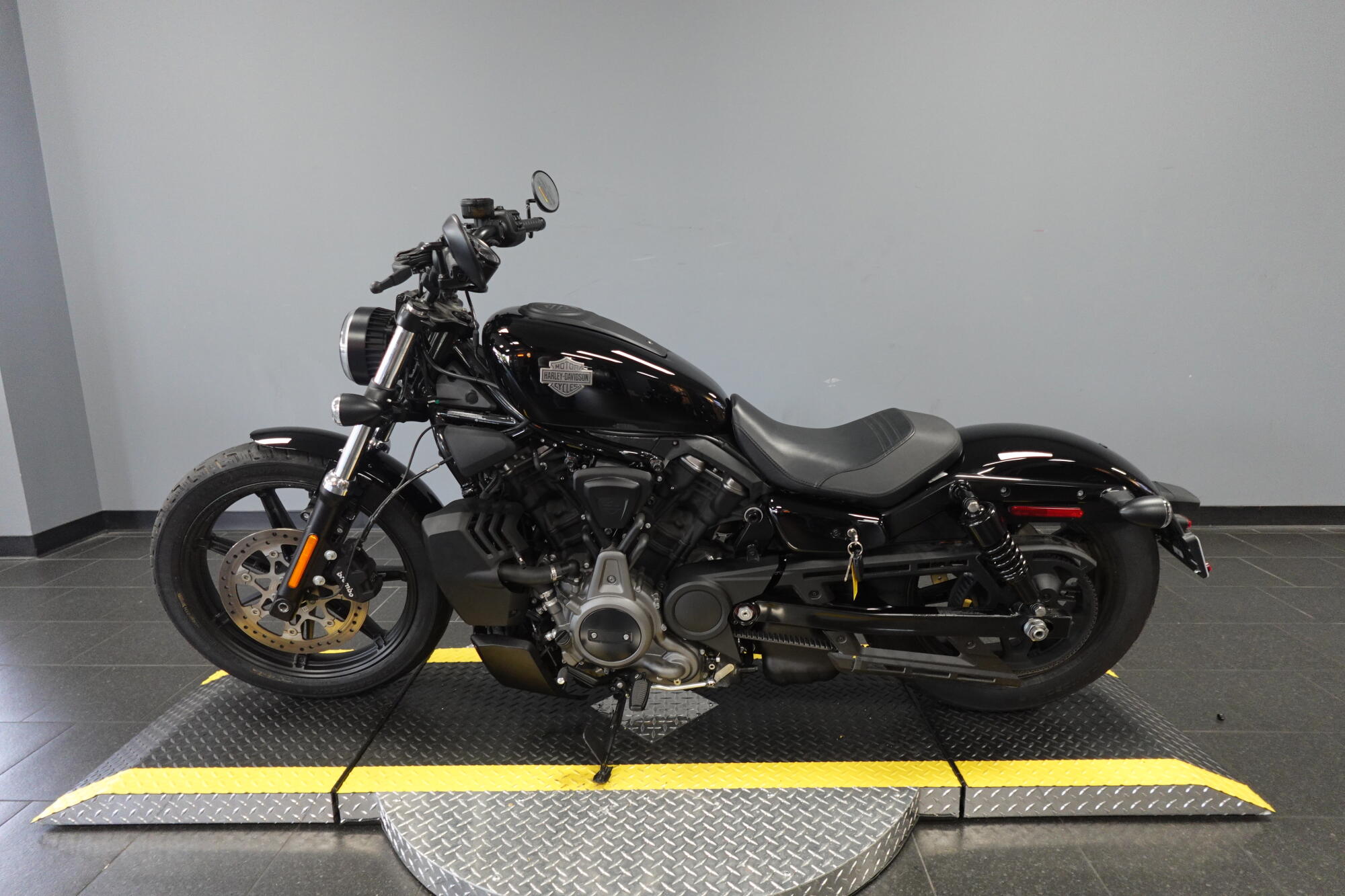 2024 Harley-Davidson® Nightster™ RH975, photo 6