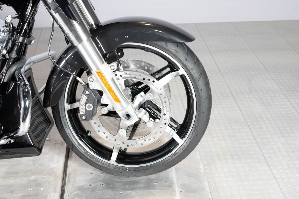 2026 Harley-Davidson® Street Glide® FLHX, photo 4