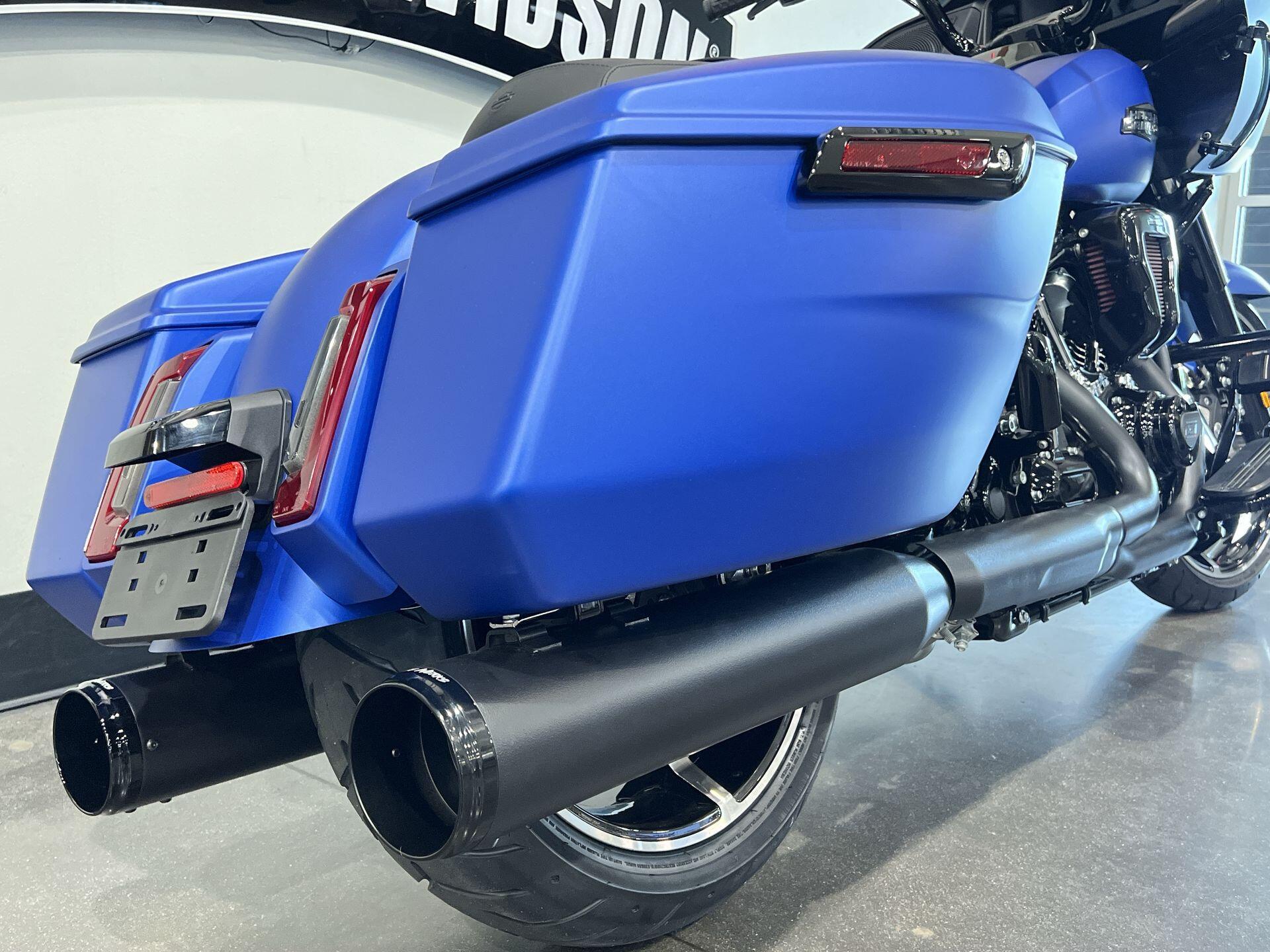 2026 Harley-Davidson® Road Glide™ FLTRX, photo 9