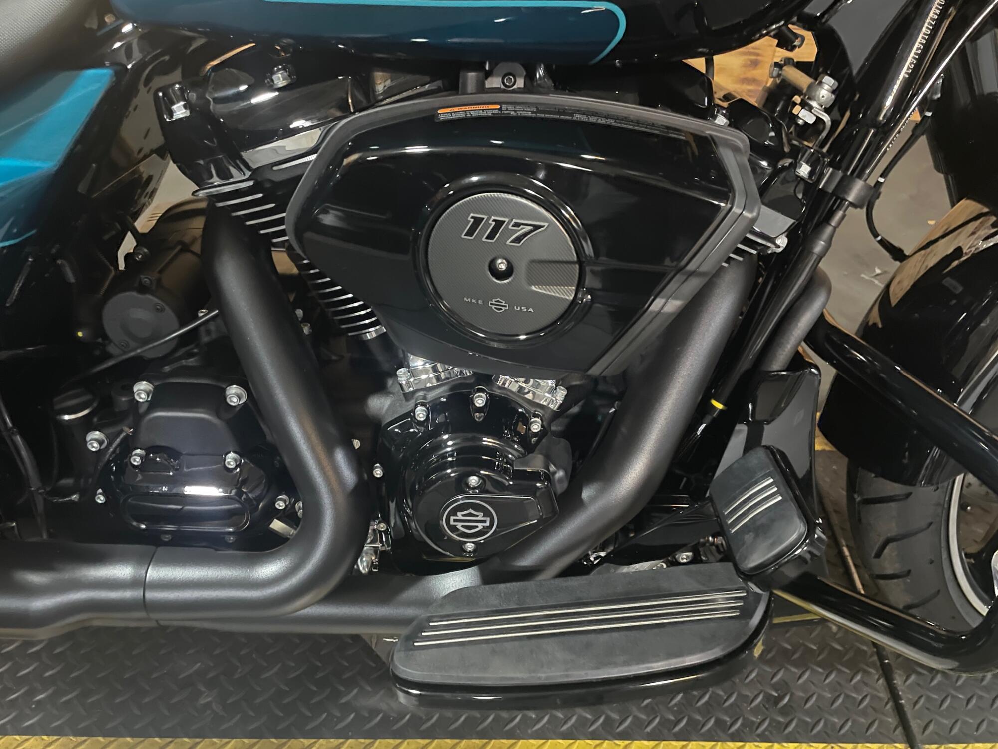 2026 Harley-Davidson® Street Glide® FLHX, photo 2