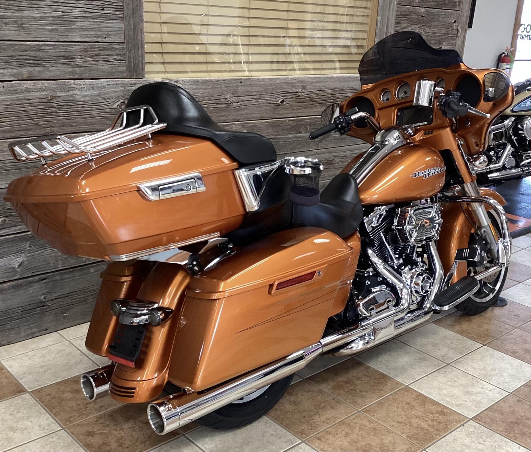 2014 Harley-Davidson® Street Glide® Special Amber Whiskey, photo 6