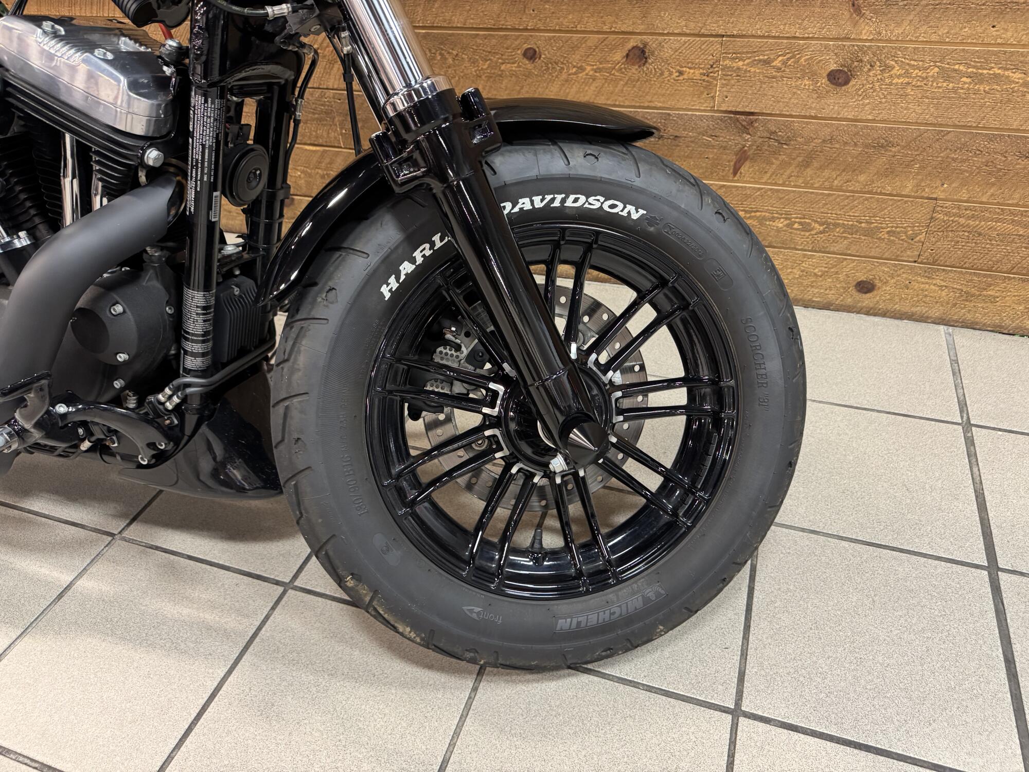 2021 Harley-Davidson® Forty-Eight® Midnight Crimson XL1200X, photo 4