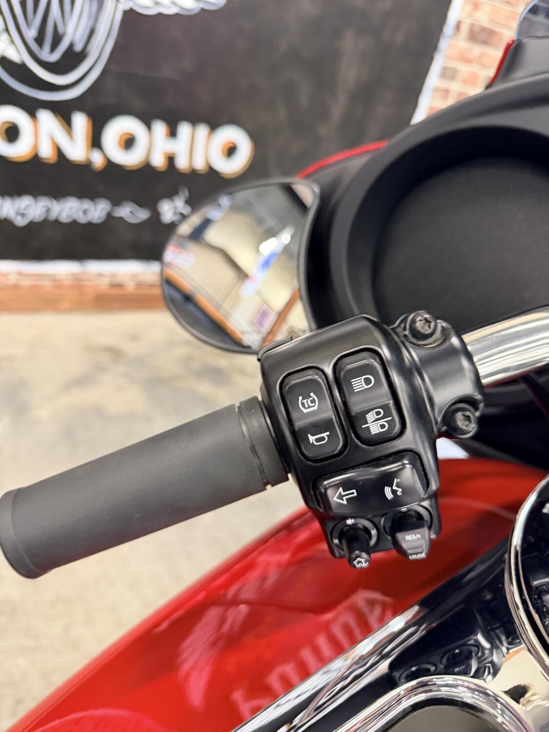 2023 Harley-Davidson® Street Glide® FLHX, photo 4
