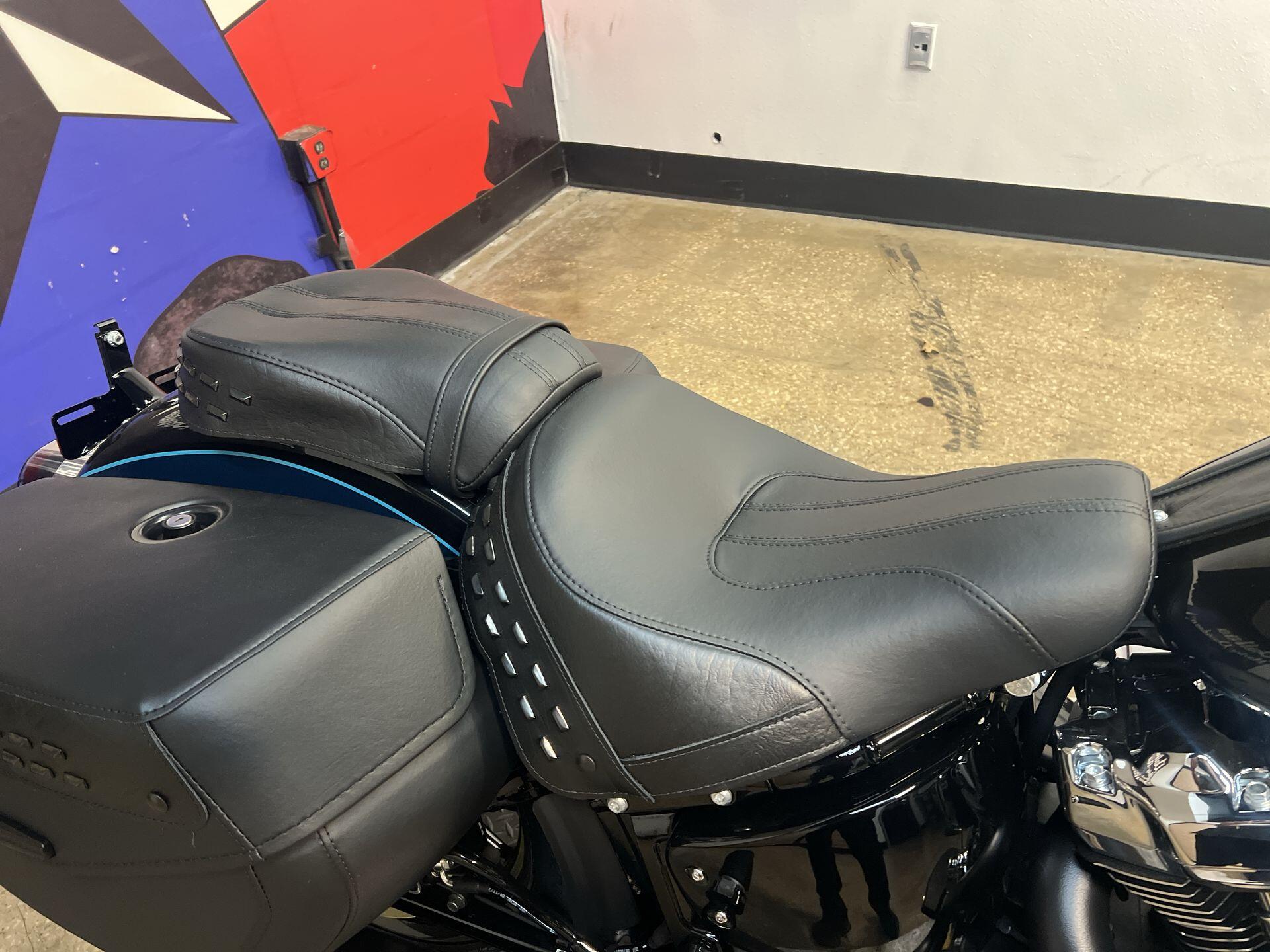 2026 Harley-Davidson® Heritage Classic FLHC, photo 14