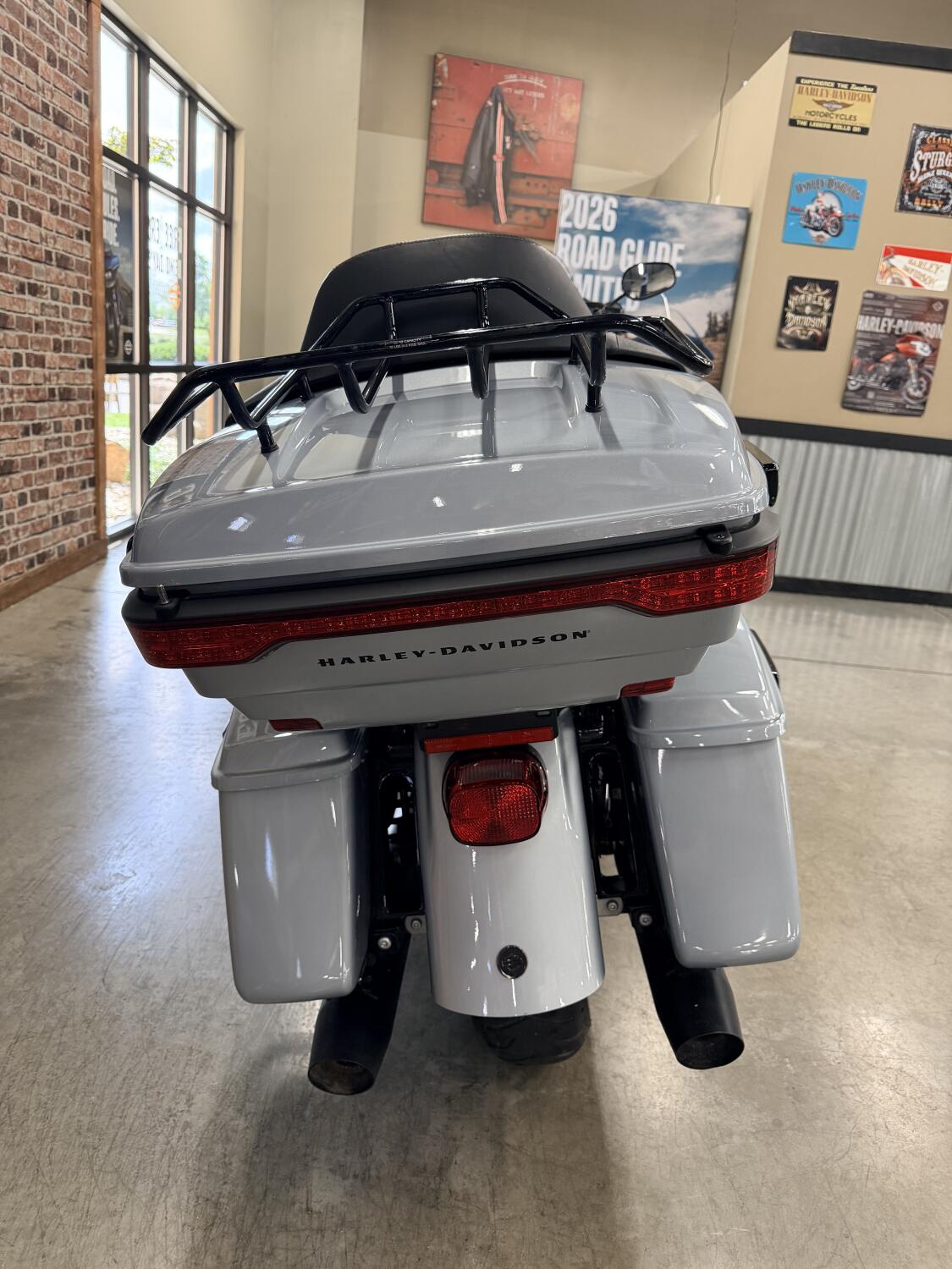 2023 Harley-Davidson® Road Glide® Limited FLTRK, photo 9