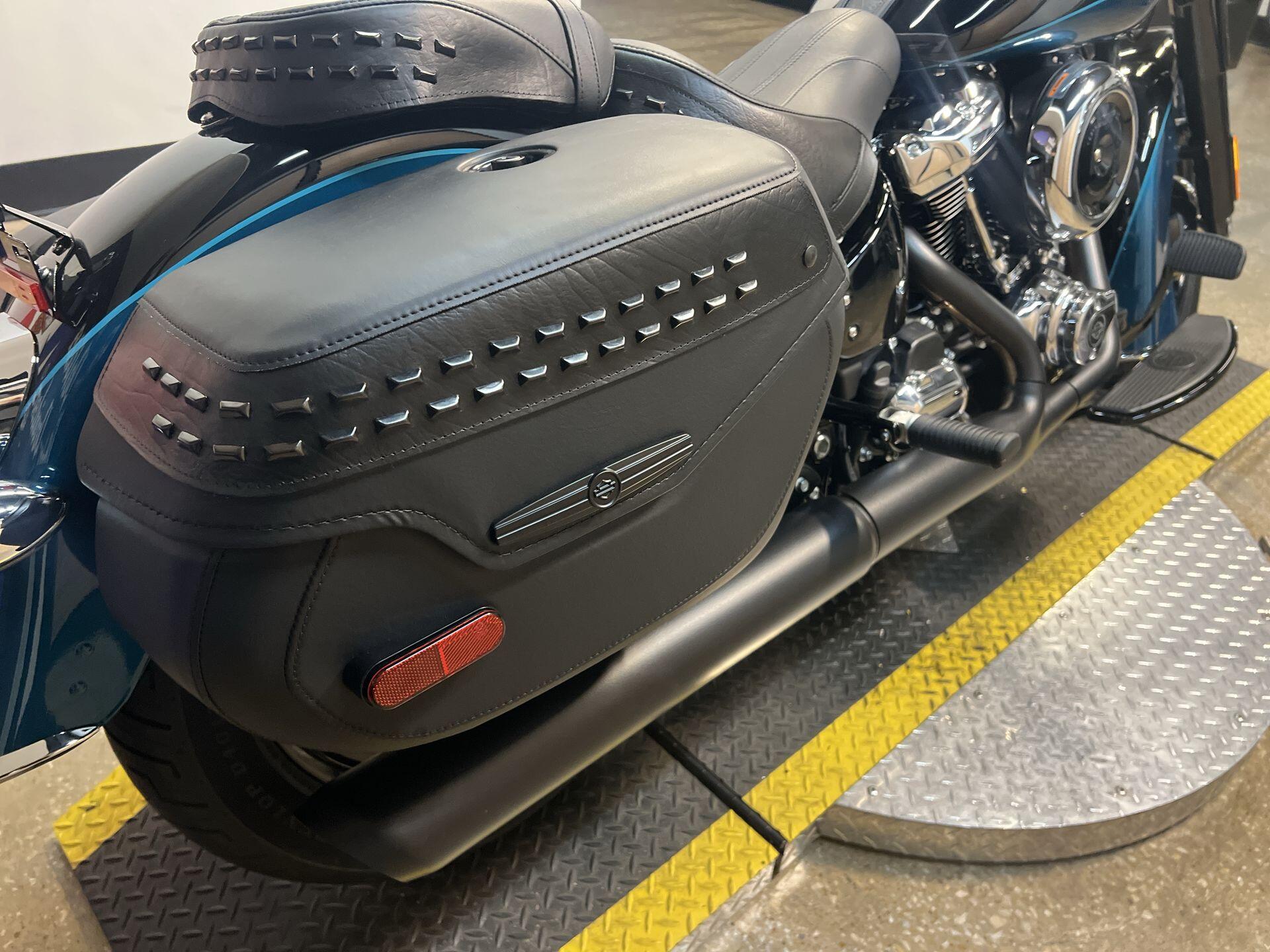 2026 Harley-Davidson® Heritage Classic FLHC, photo 17