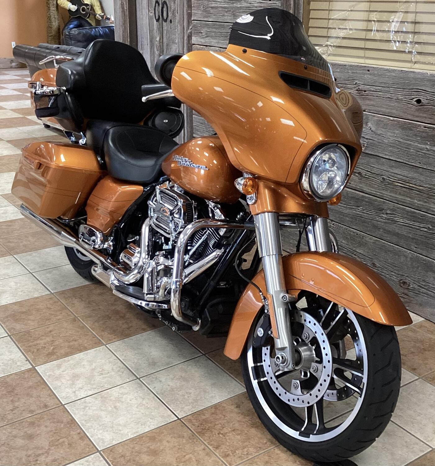 2014 Harley-Davidson® Street Glide® Special Amber Whiskey, photo 7