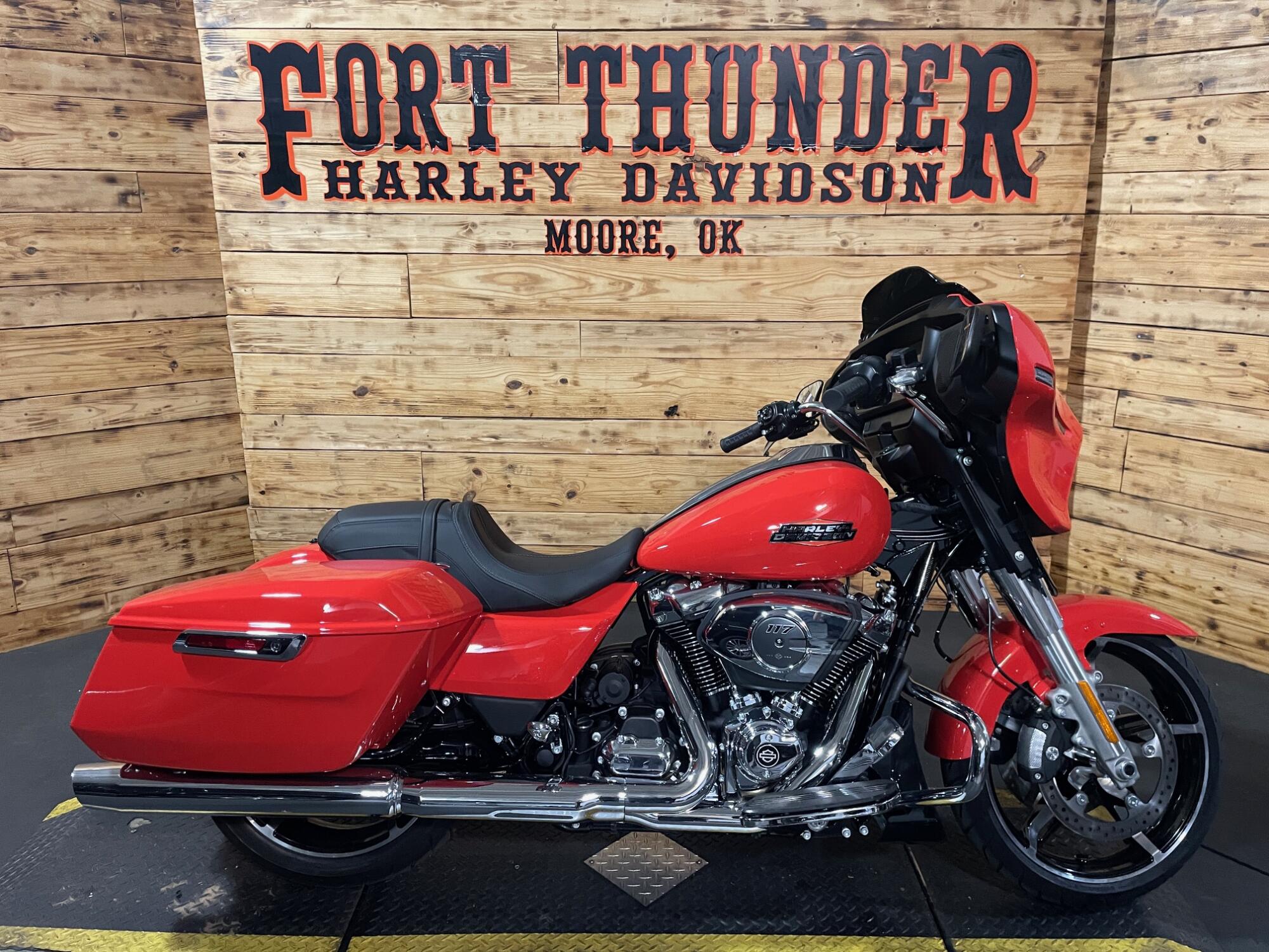 2026 Harley-Davidson® Street Glide® FLHX