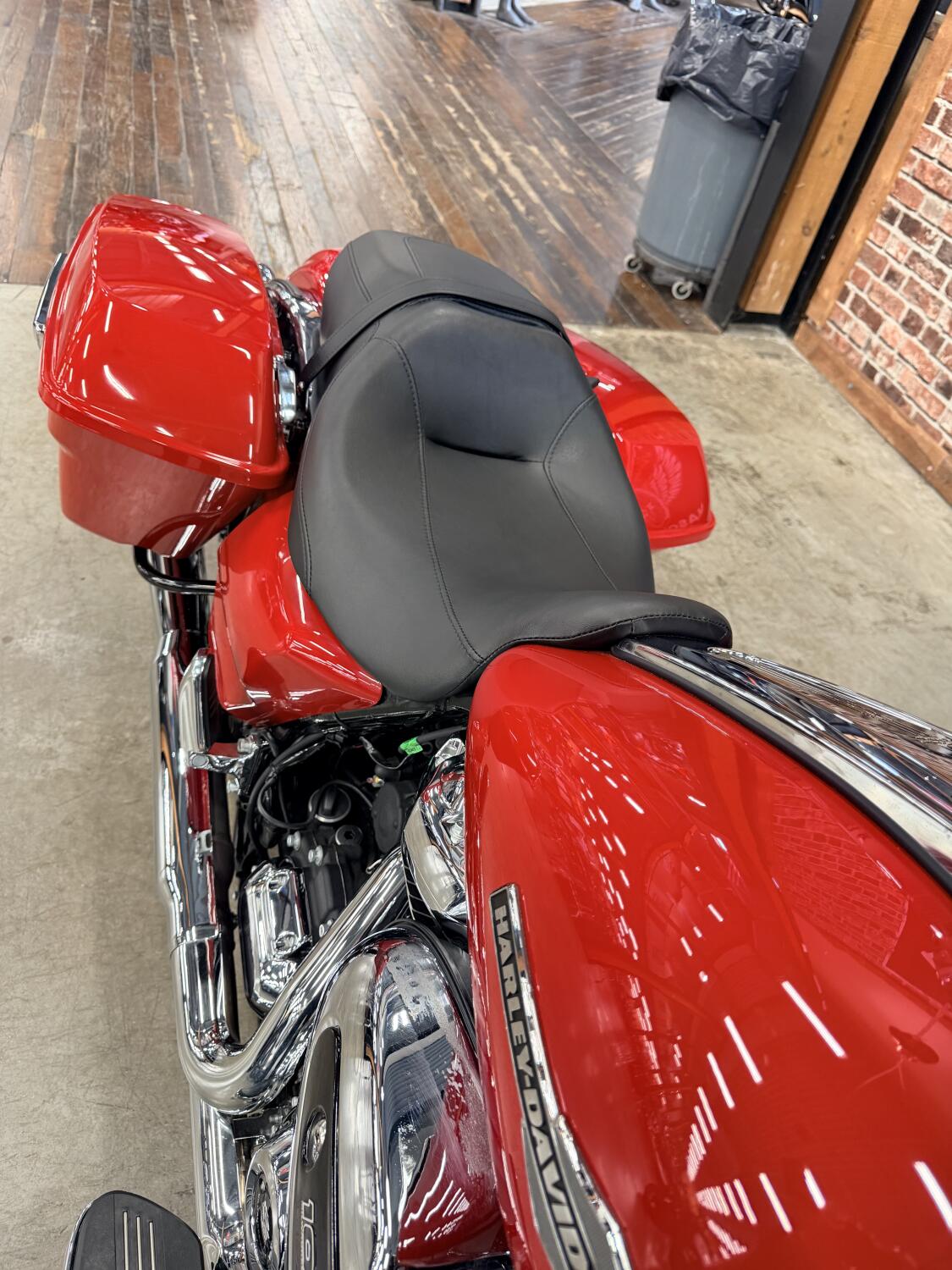2023 Harley-Davidson® Street Glide® FLHX, photo 6