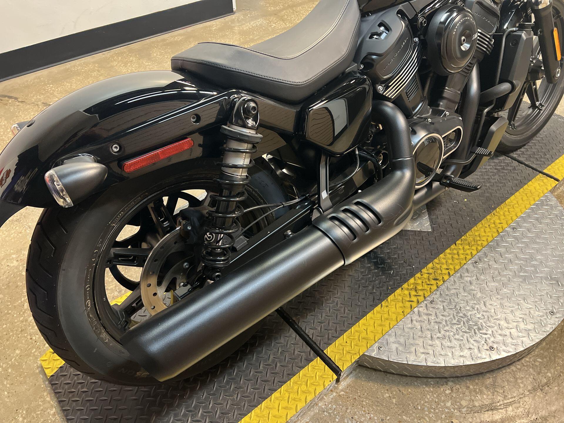 2026 Harley-Davidson® Nightster™ RH975, photo 17
