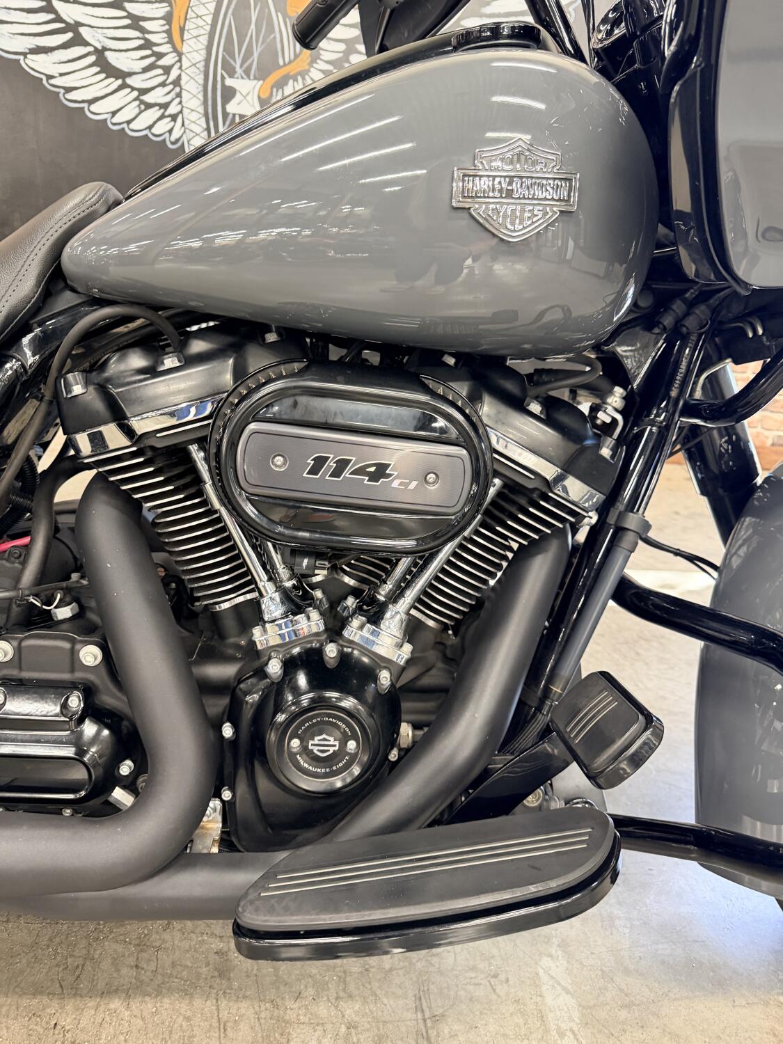 2022 Harley-Davidson® Road Glide® Special FLTRXS, photo 2