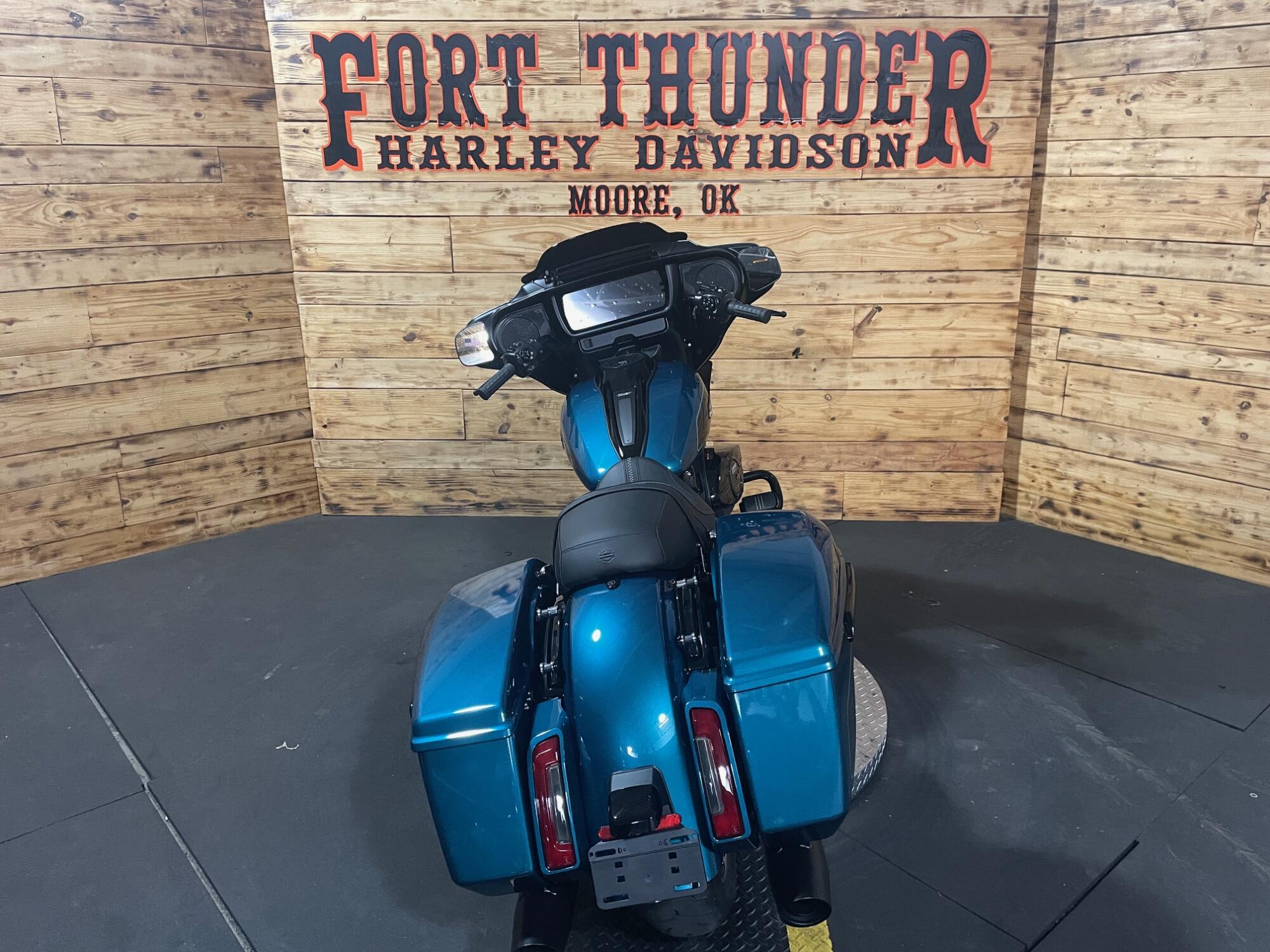 2026 Harley-Davidson® Street Glide® FLHX, photo 11