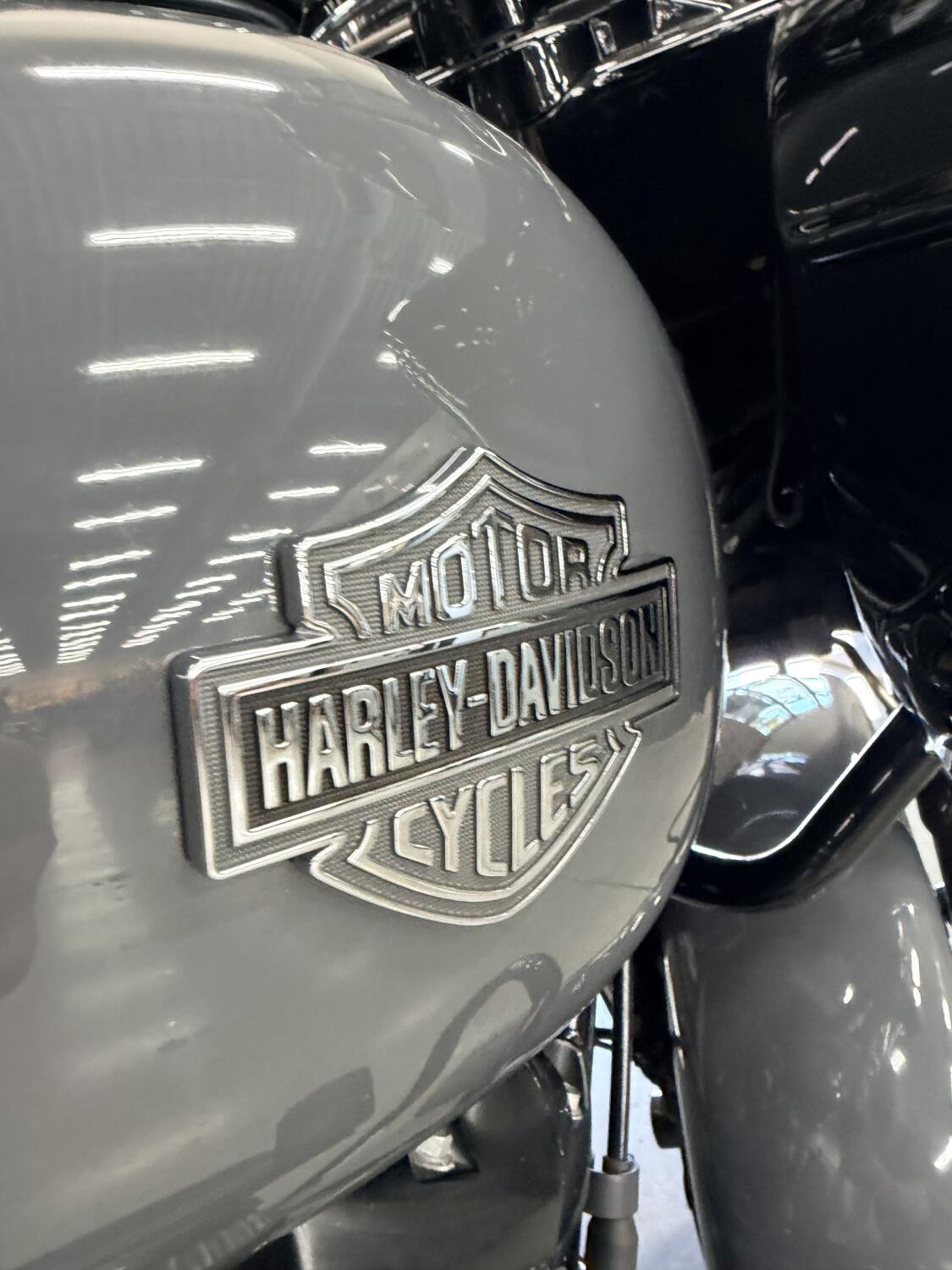 2022 Harley-Davidson® Road Glide® Special FLTRXS, photo 3