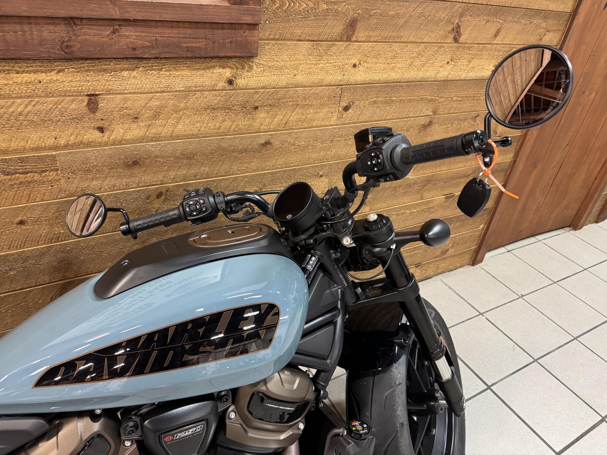 2024 Harley-Davidson® Sportster® S Sharkskin Blue RH1250S, photo 6