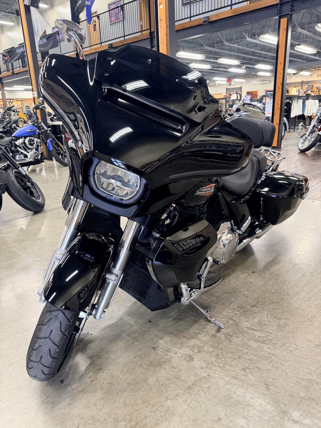 2025 Harley-Davidson® Street Glide™ FLHX, photo 13