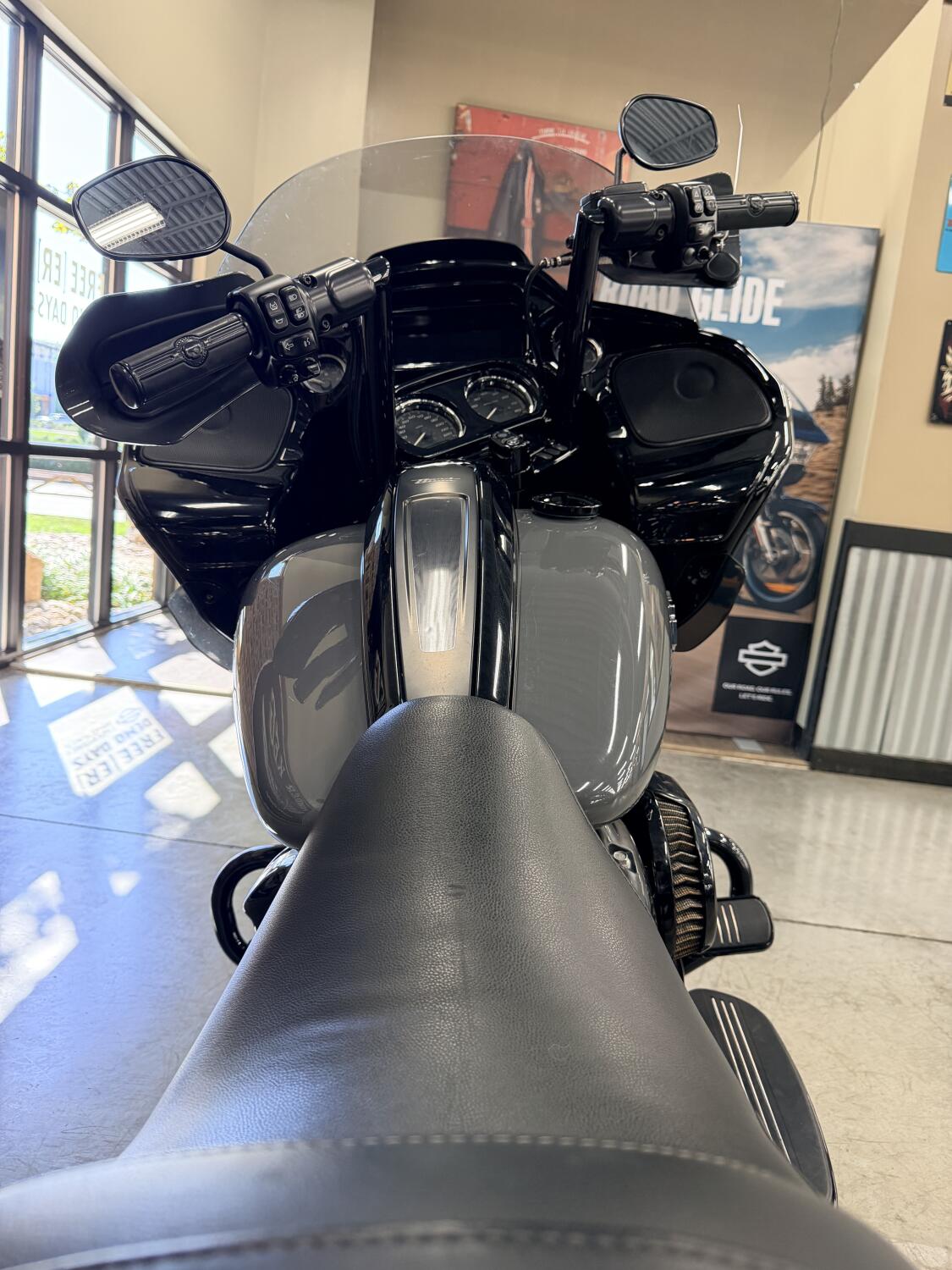 2022 Harley-Davidson® Road Glide® Special FLTRXS, photo 4