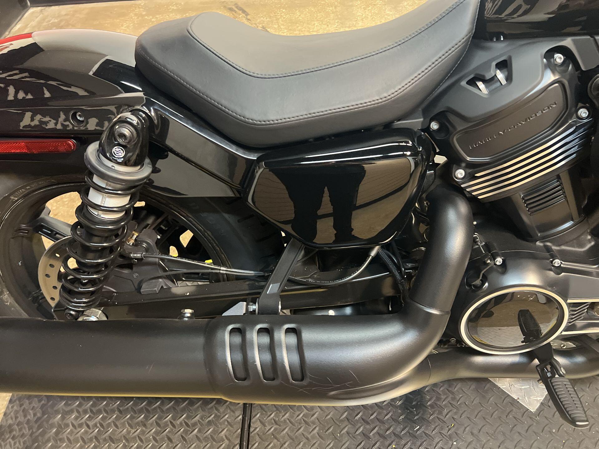 2026 Harley-Davidson® Nightster™ RH975, photo 15