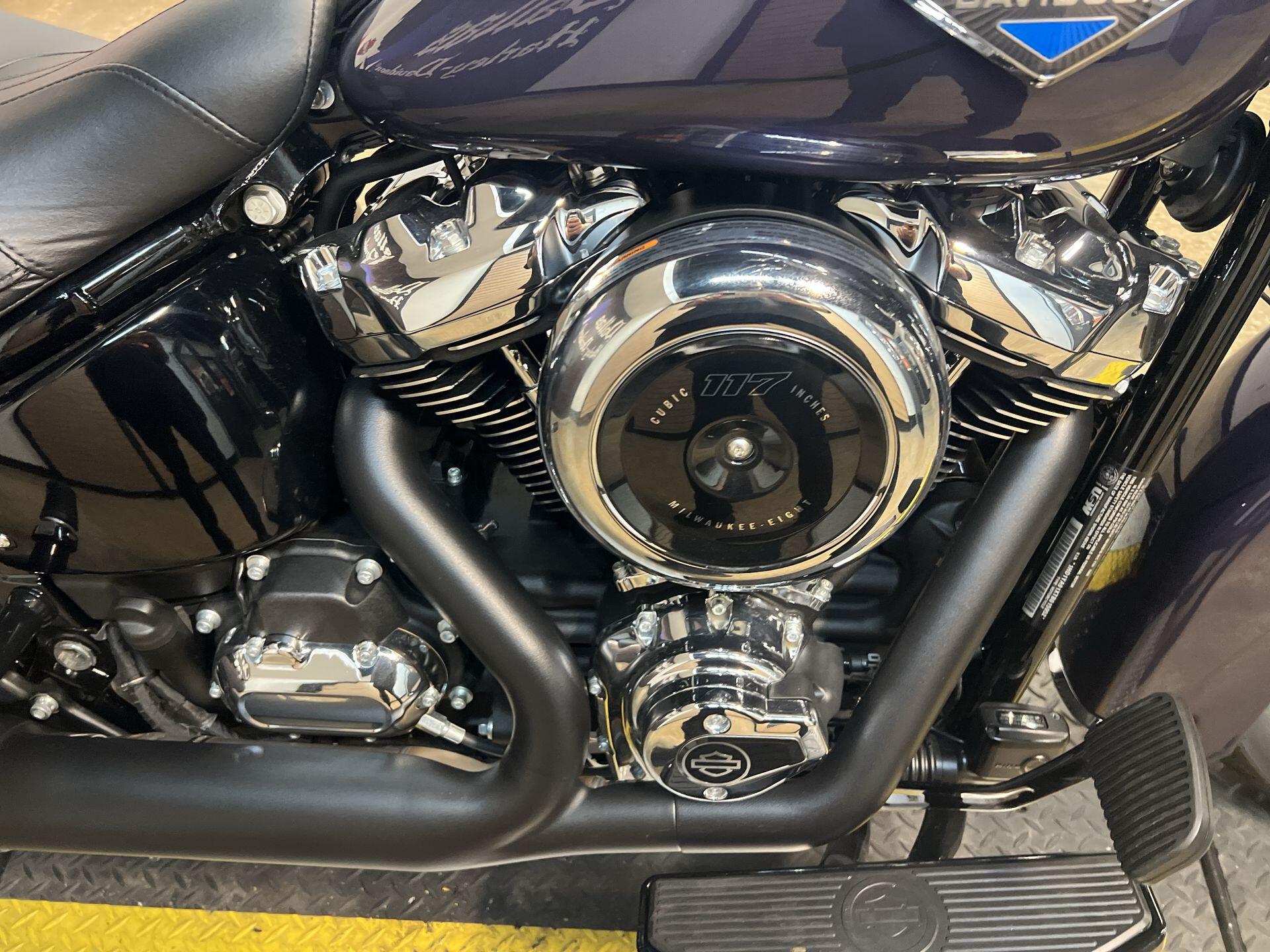 2026 Harley-Davidson® Heritage Classic FLHC, photo 12