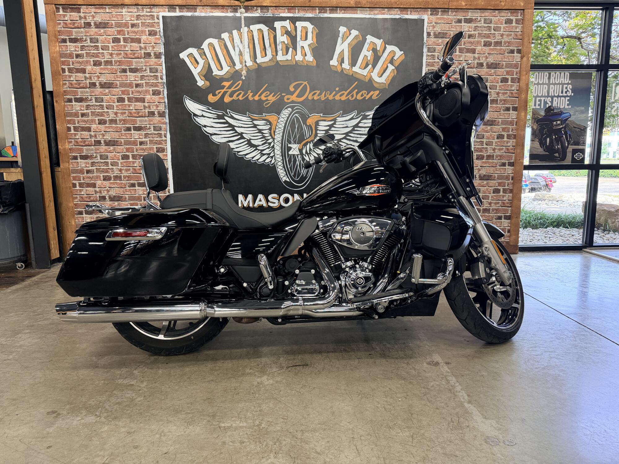 2025 Harley-Davidson® Street Glide™ FLHX