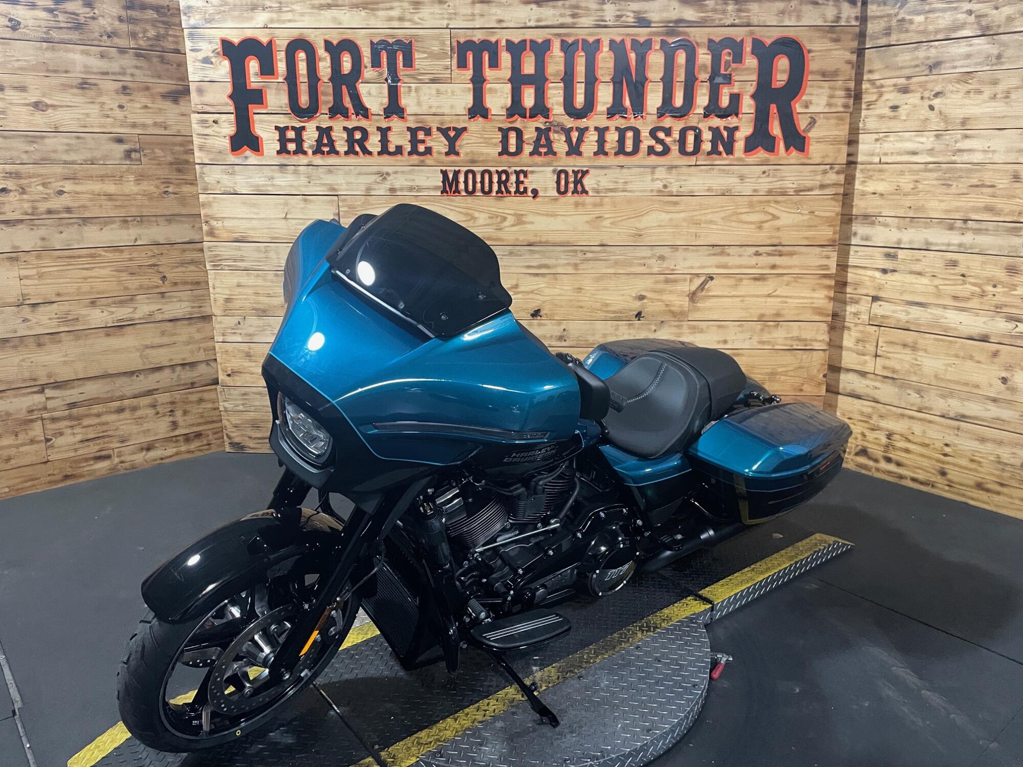 2026 Harley-Davidson® Street Glide® FLHX, photo 7