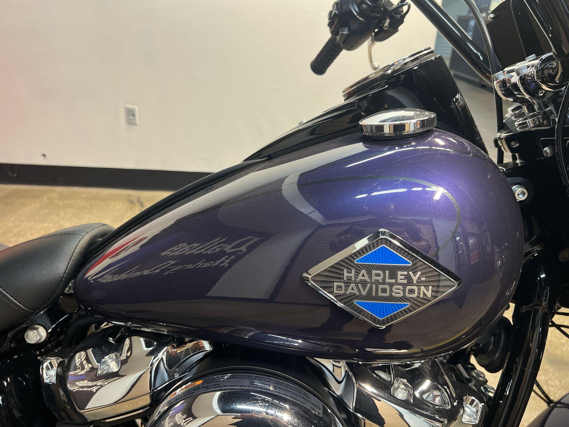 2026 Harley-Davidson® Heritage Classic FLHC, photo 13