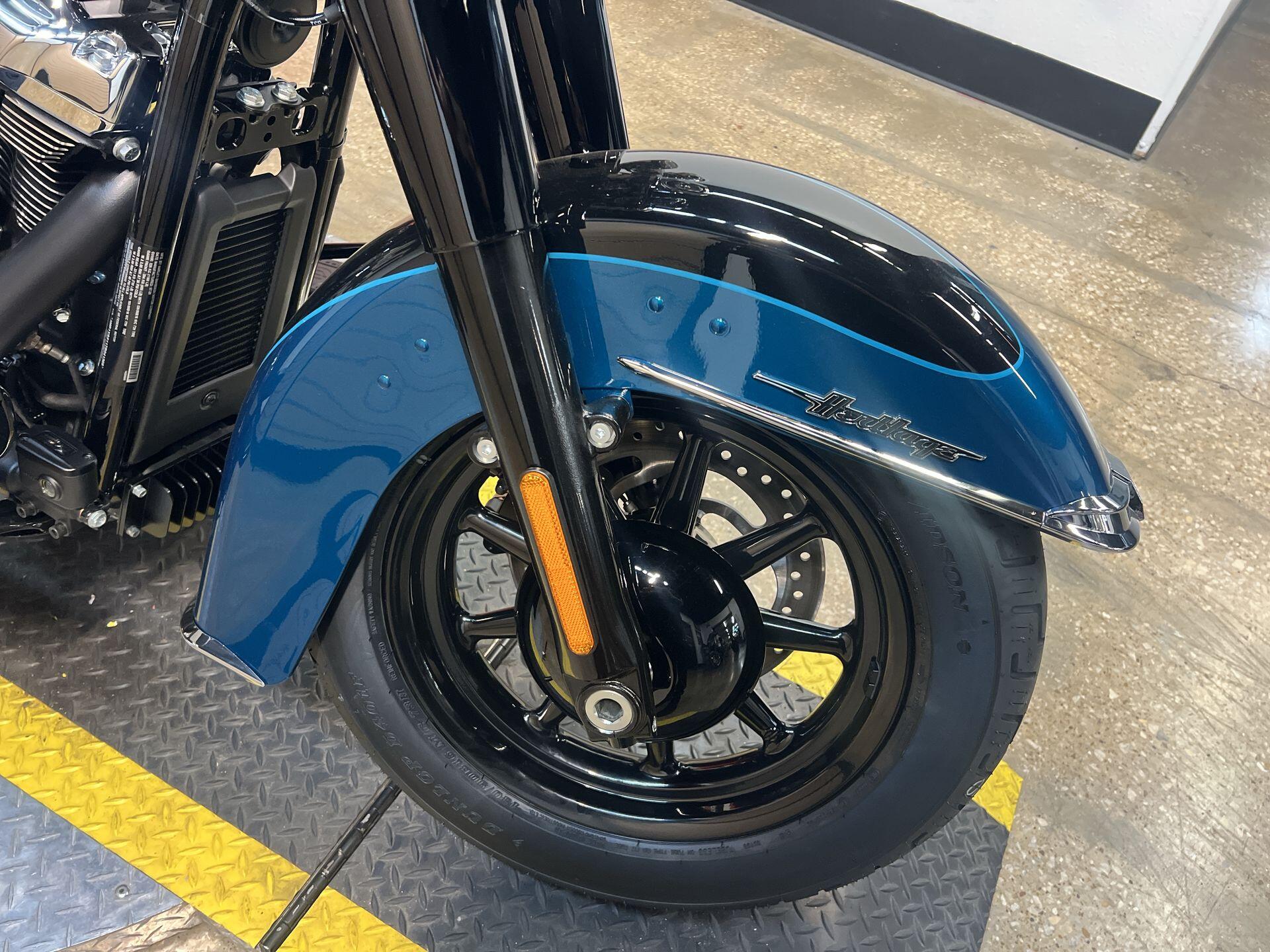 2026 Harley-Davidson® Heritage Classic FLHC, photo 11