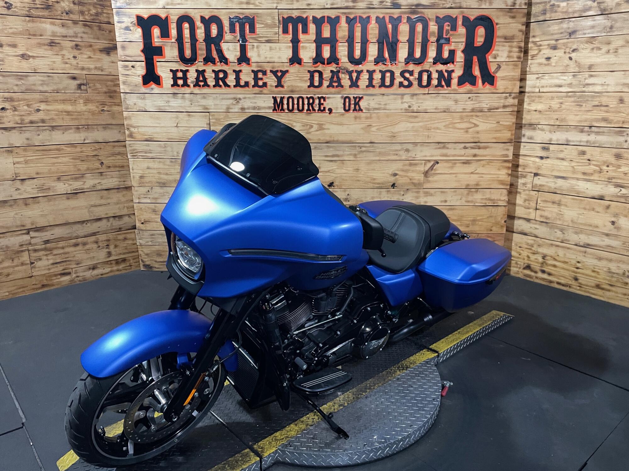2026 Harley-Davidson® Street Glide® FLHX, photo 7