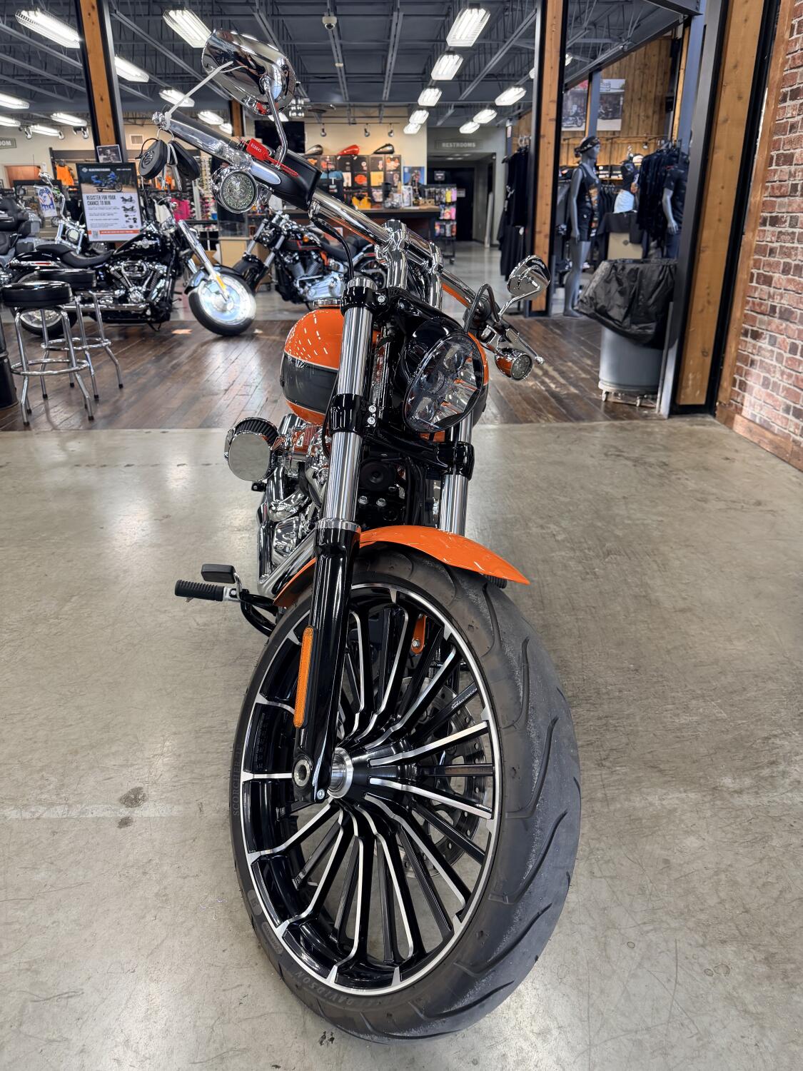 2023 Harley-Davidson® Breakout™ FXBR, photo 14