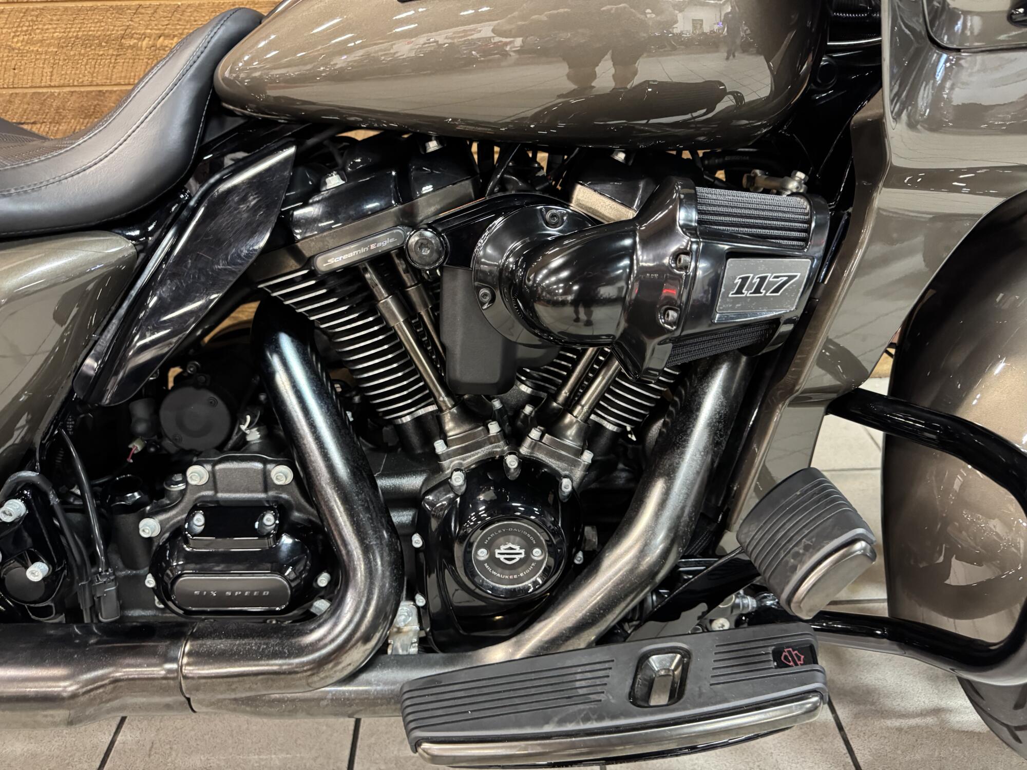 2021 Harley-Davidson® CVO™ Road Glide® Bronze Armor FLTRXSE, photo 3